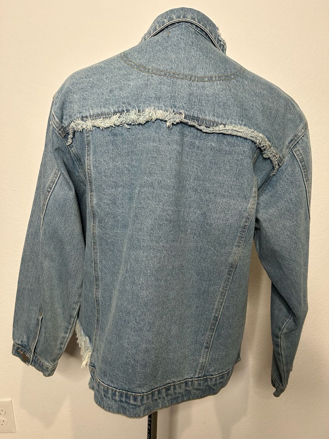 POL Beaded Fringe Denim Jacket Size M Blue Distressed Raw Hem 5