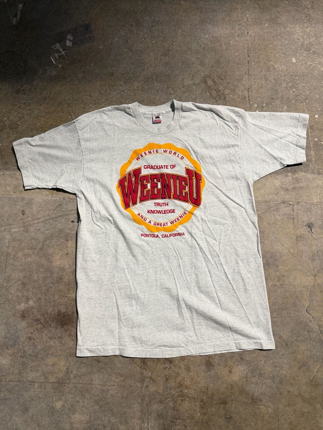 Fruit of the Loom Weenie World T-Shirt XXL Grey Graphic Tee Portola CA 2