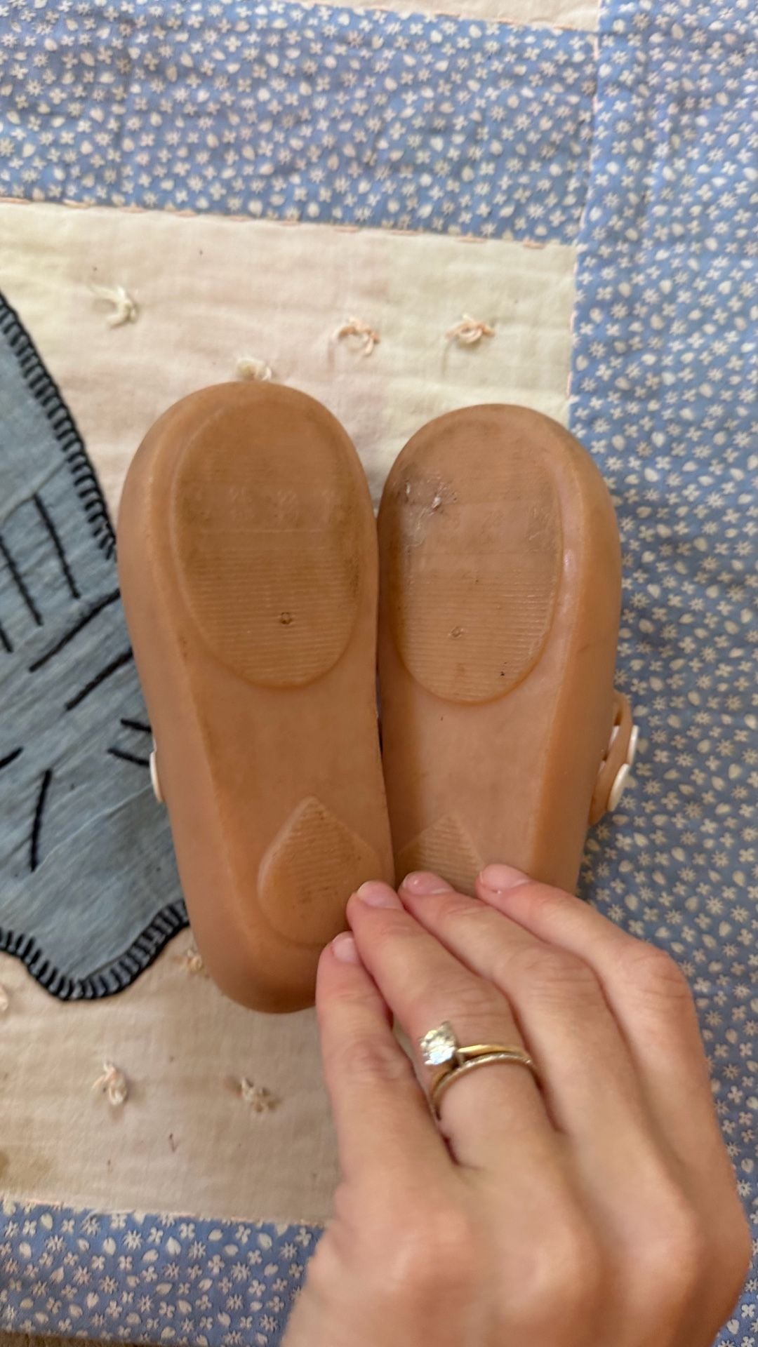 iFANS Cat Jelly Shoes Size 25 Peach 5