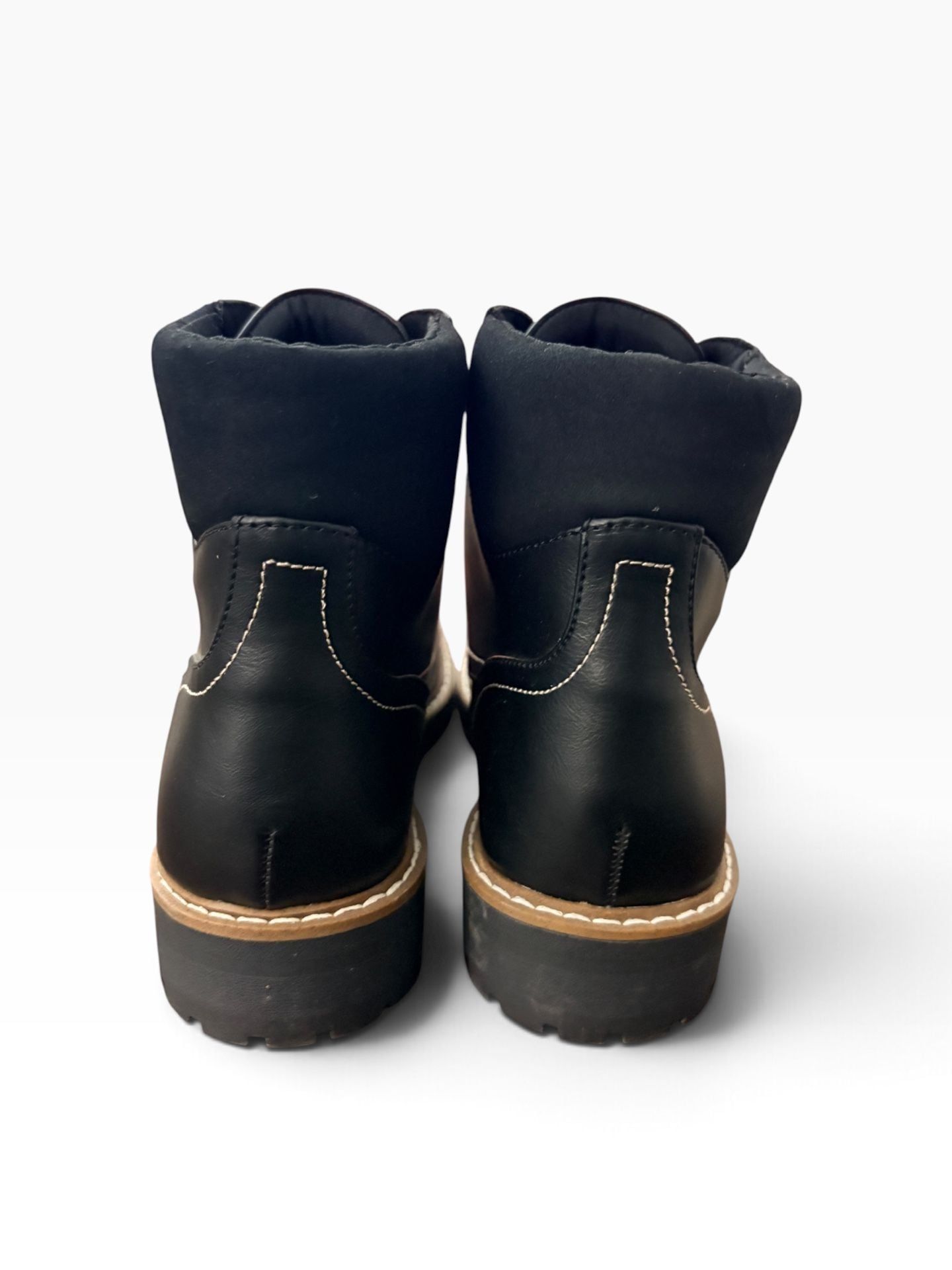 St. John's Bay Durham Boots Size 7M Black Faux Leather 6