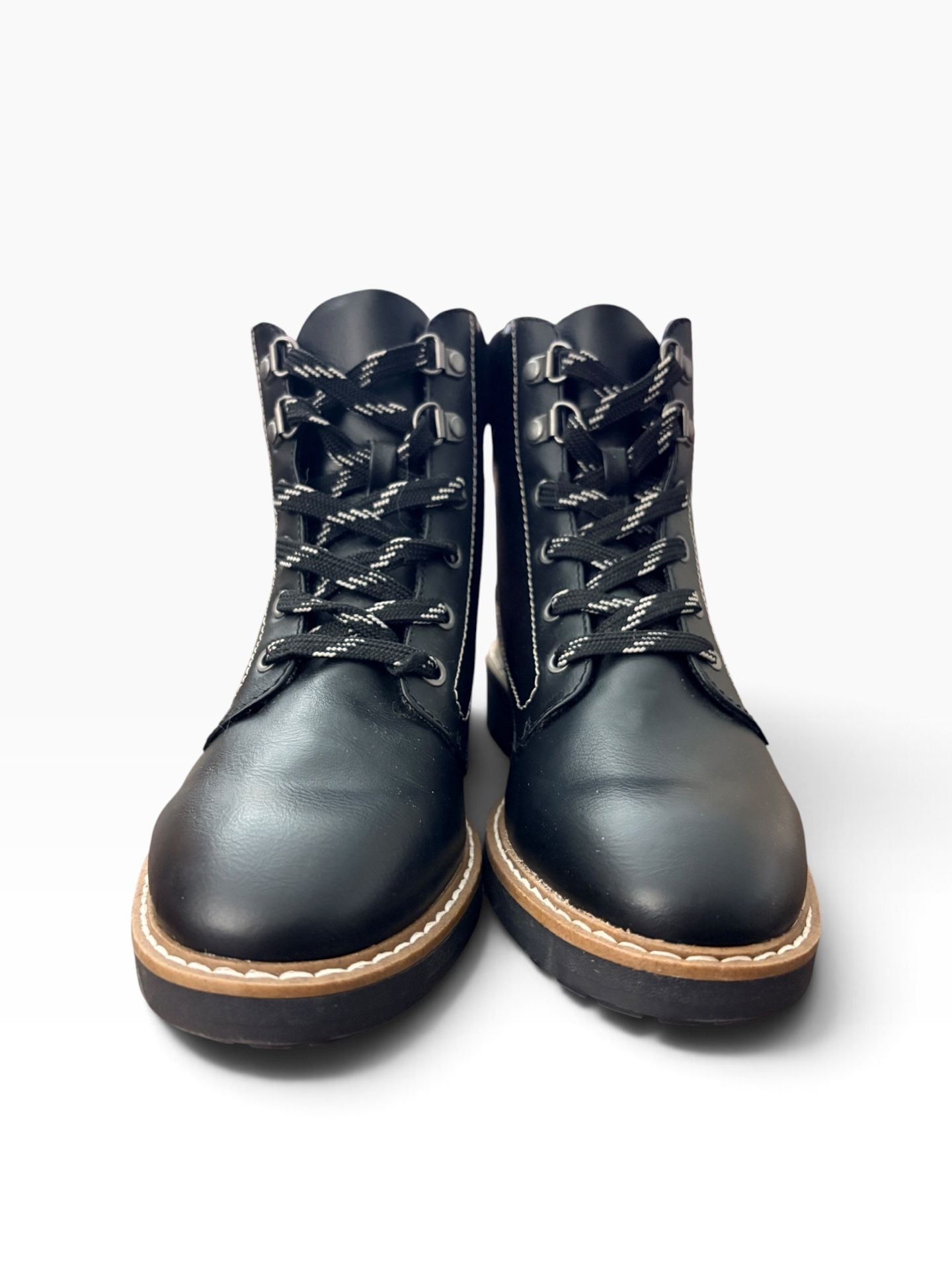 St. John's Bay Durham Boots Size 7M Black Faux Leather 11