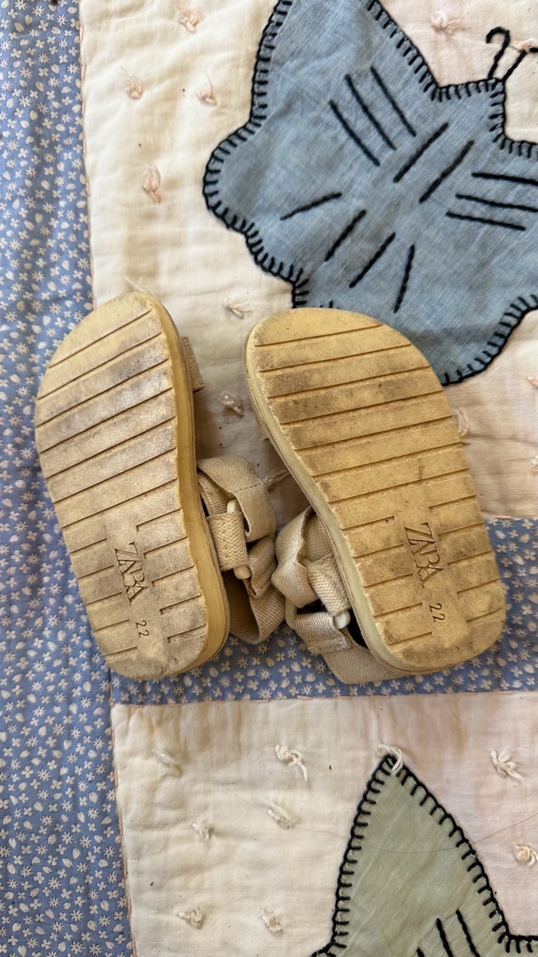 Zara Sandals Beige Canvas Strappy
3