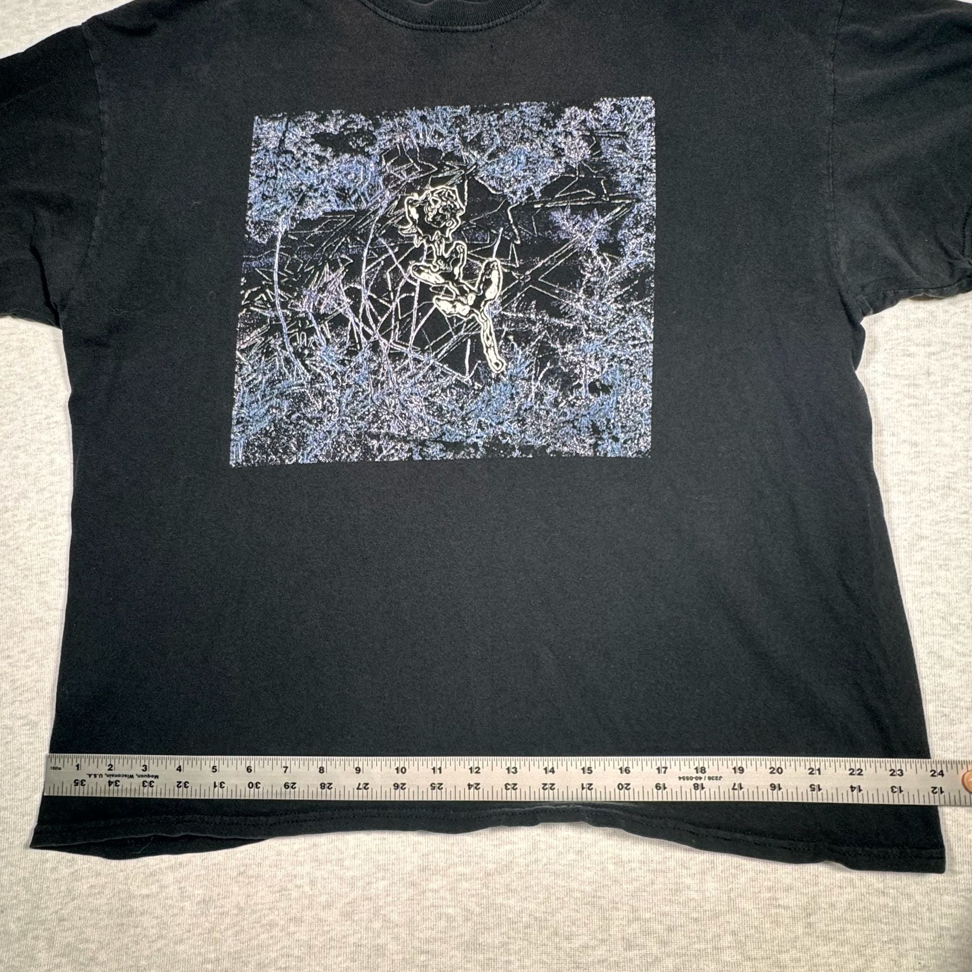 Graphic Art Print T-Shirt Black Graphic Tee 3
