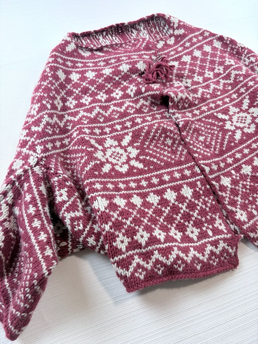 Cabi Fair Isle Cape Sweater Size M Red White Knit Poncho Cardigan 5