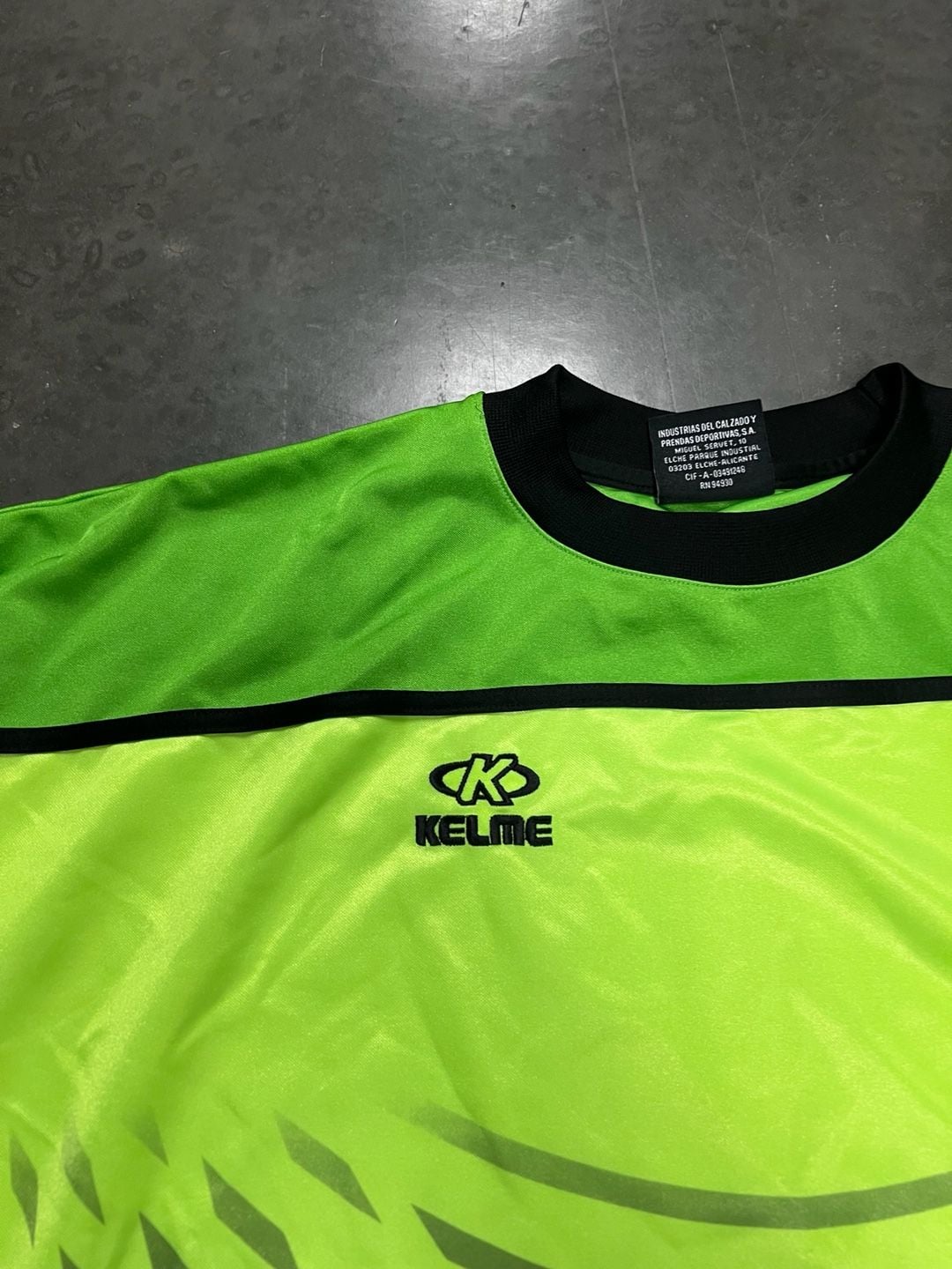 Kelme Goalkeeper Jersey Long Sleeve Neon Green Black L 4