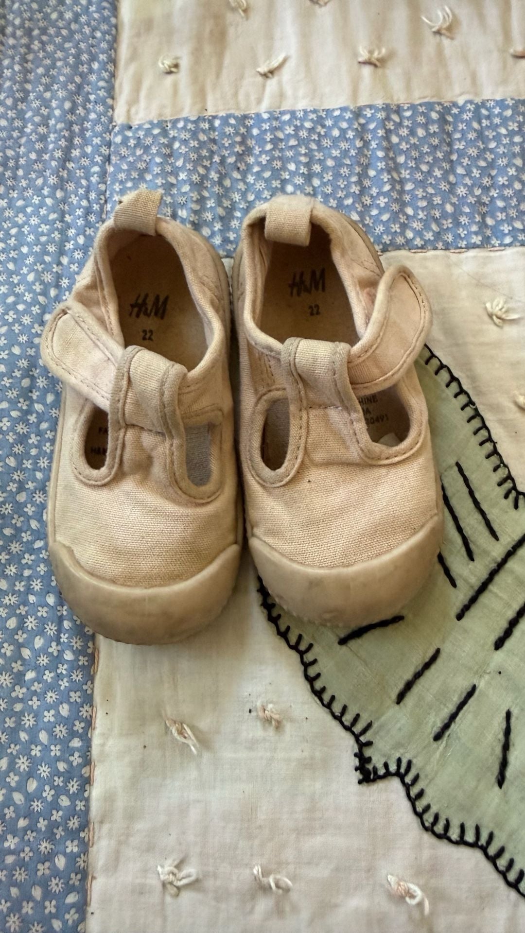 H&M Canvas T-Bar Shoes Size 22 Pink 2