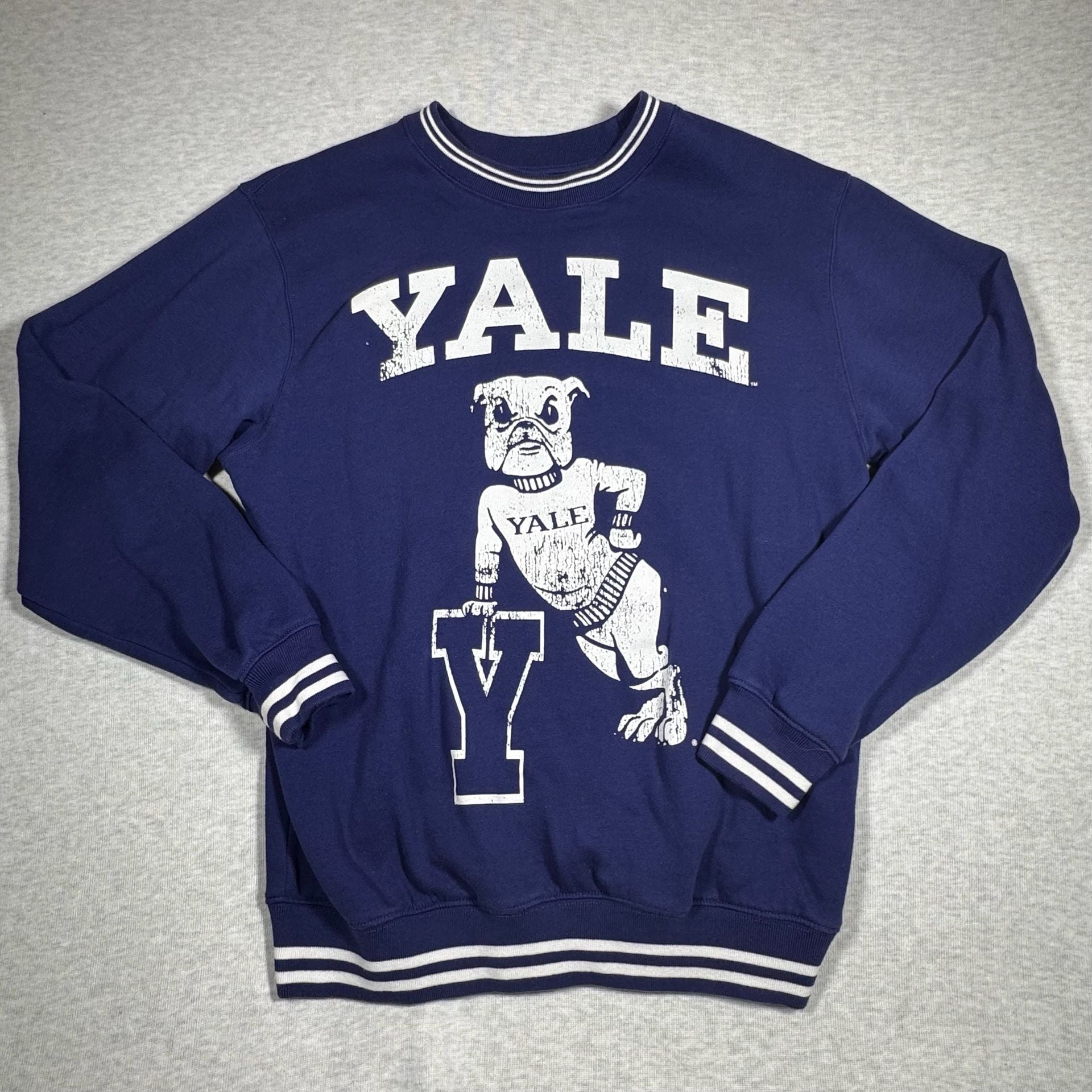 Yale University Sweatshirt Size L Blue Bulldog Graphic Crewneck 2