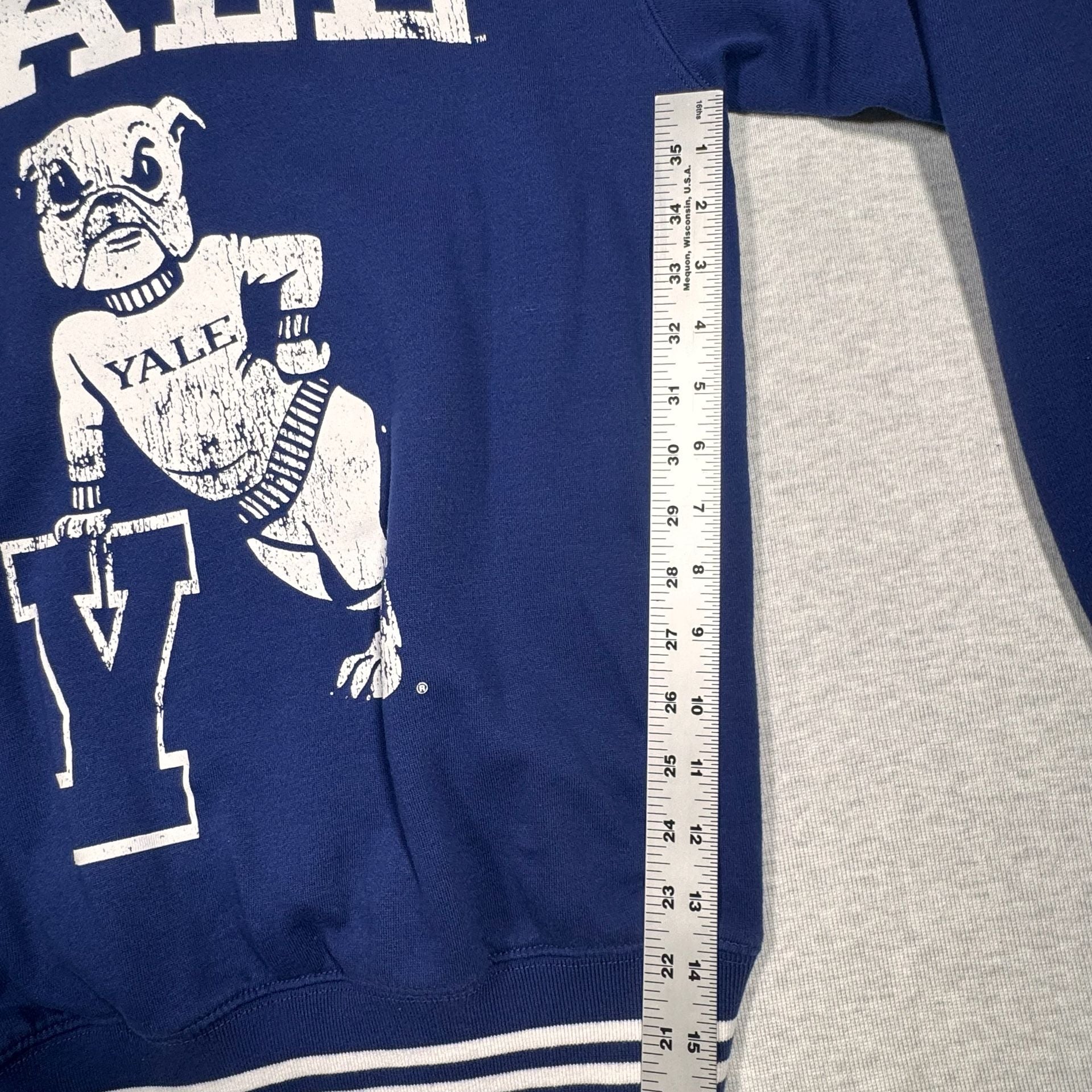 Yale University Sweatshirt Size L Blue Bulldog Graphic Crewneck 6