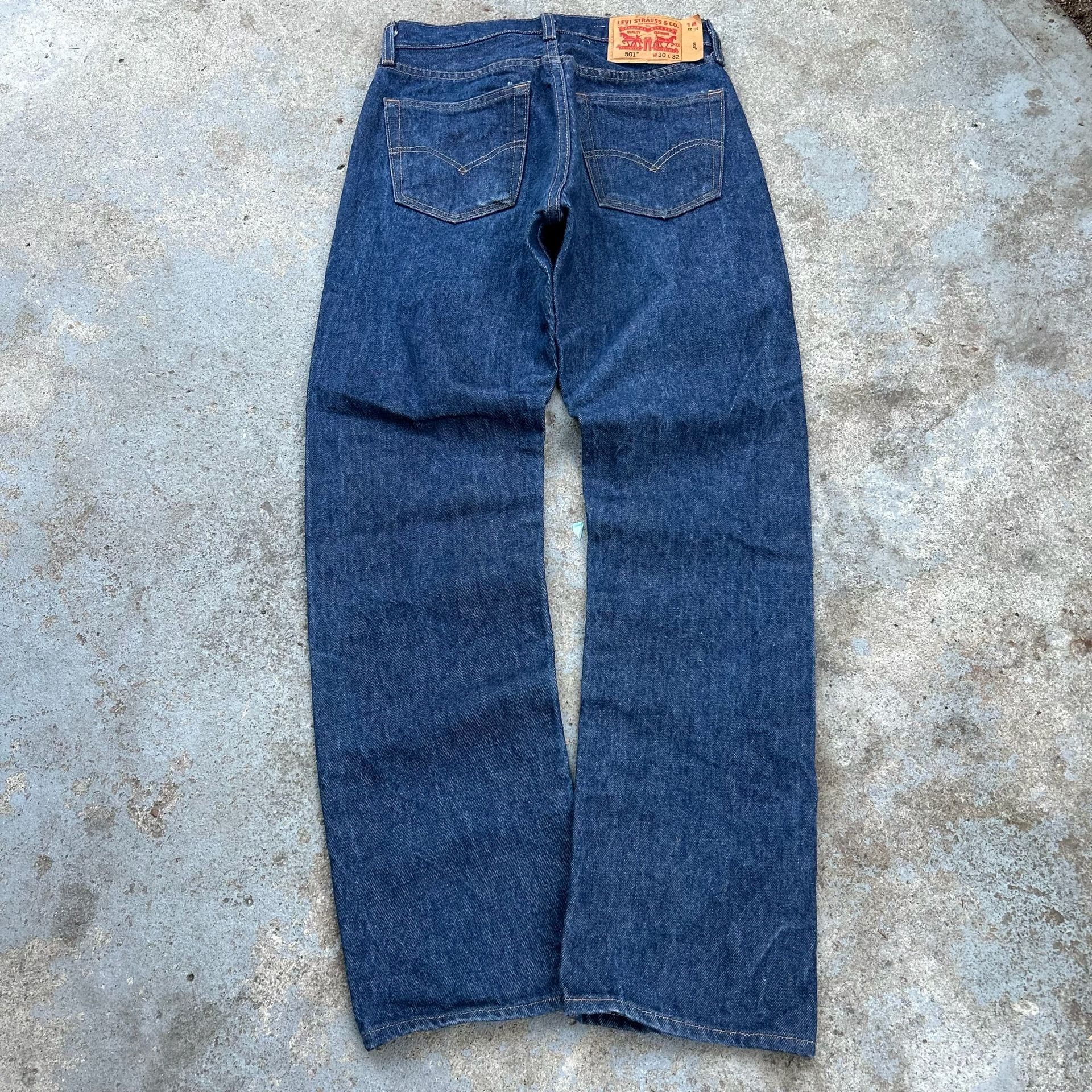 Y2K Levi's 501 Dark Wash Button Fly Jeans 2