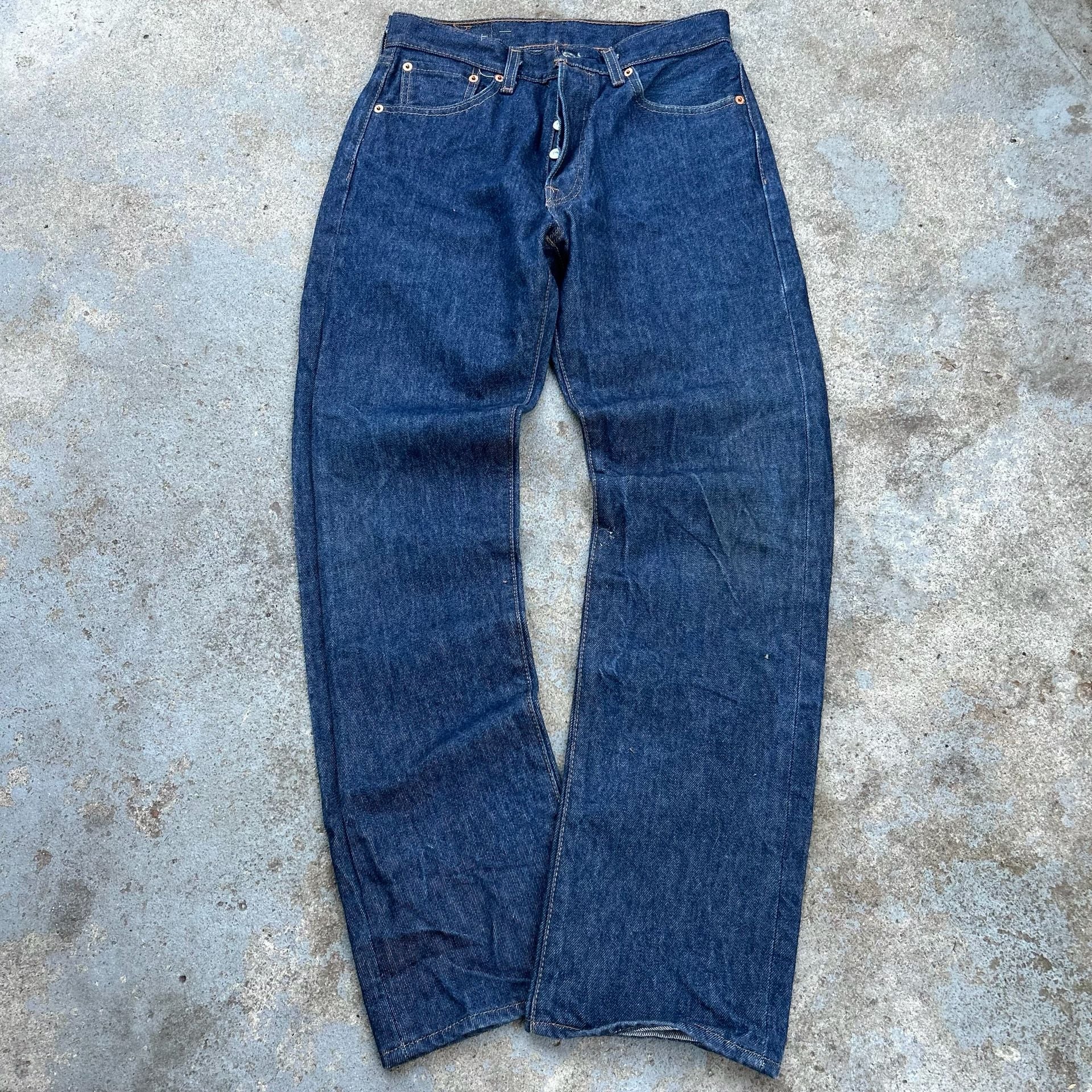 Y2K Levi's 501 Dark Wash Button Fly Jeans 3