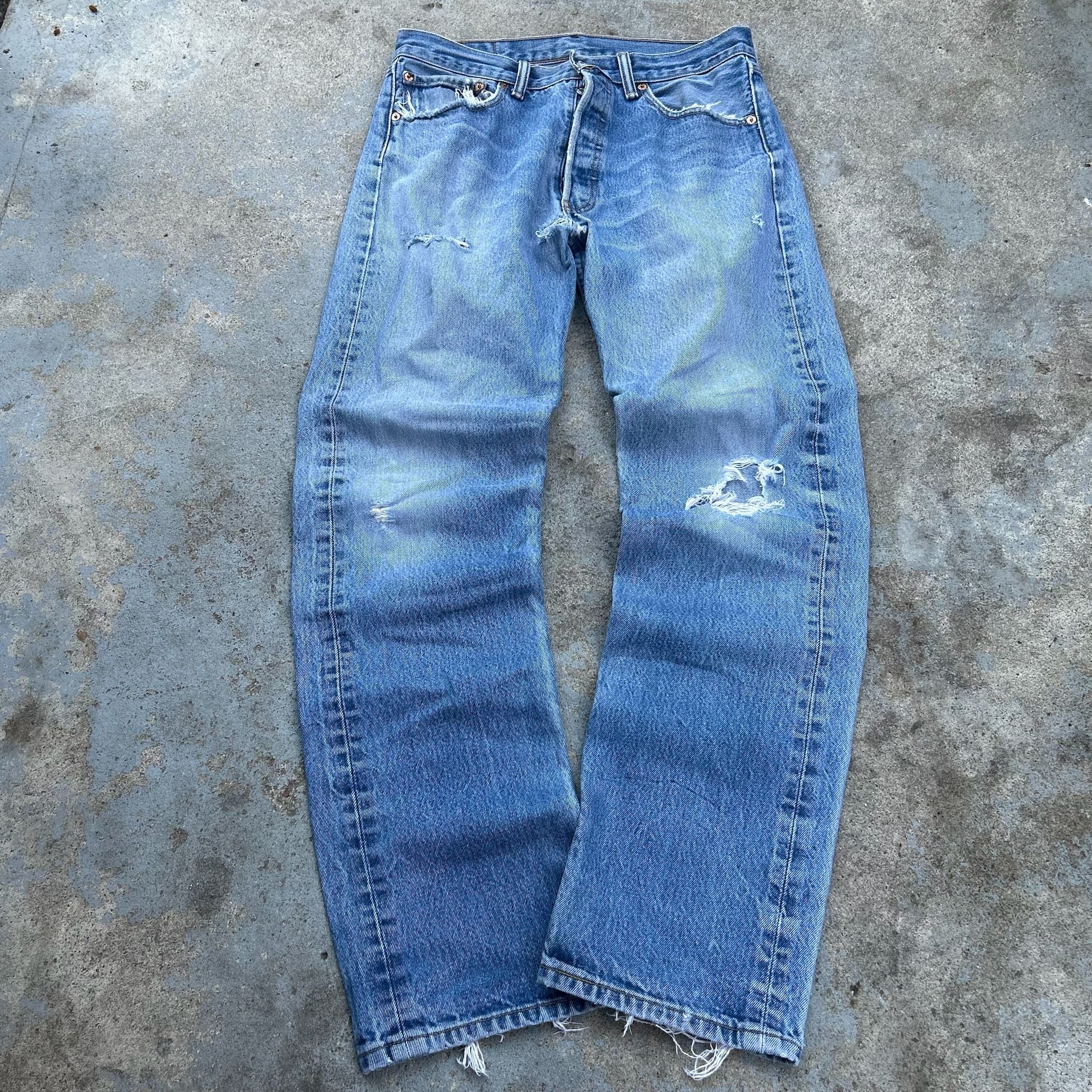 Vintage Levi's 501 Button Fly Jeans Y2K 2