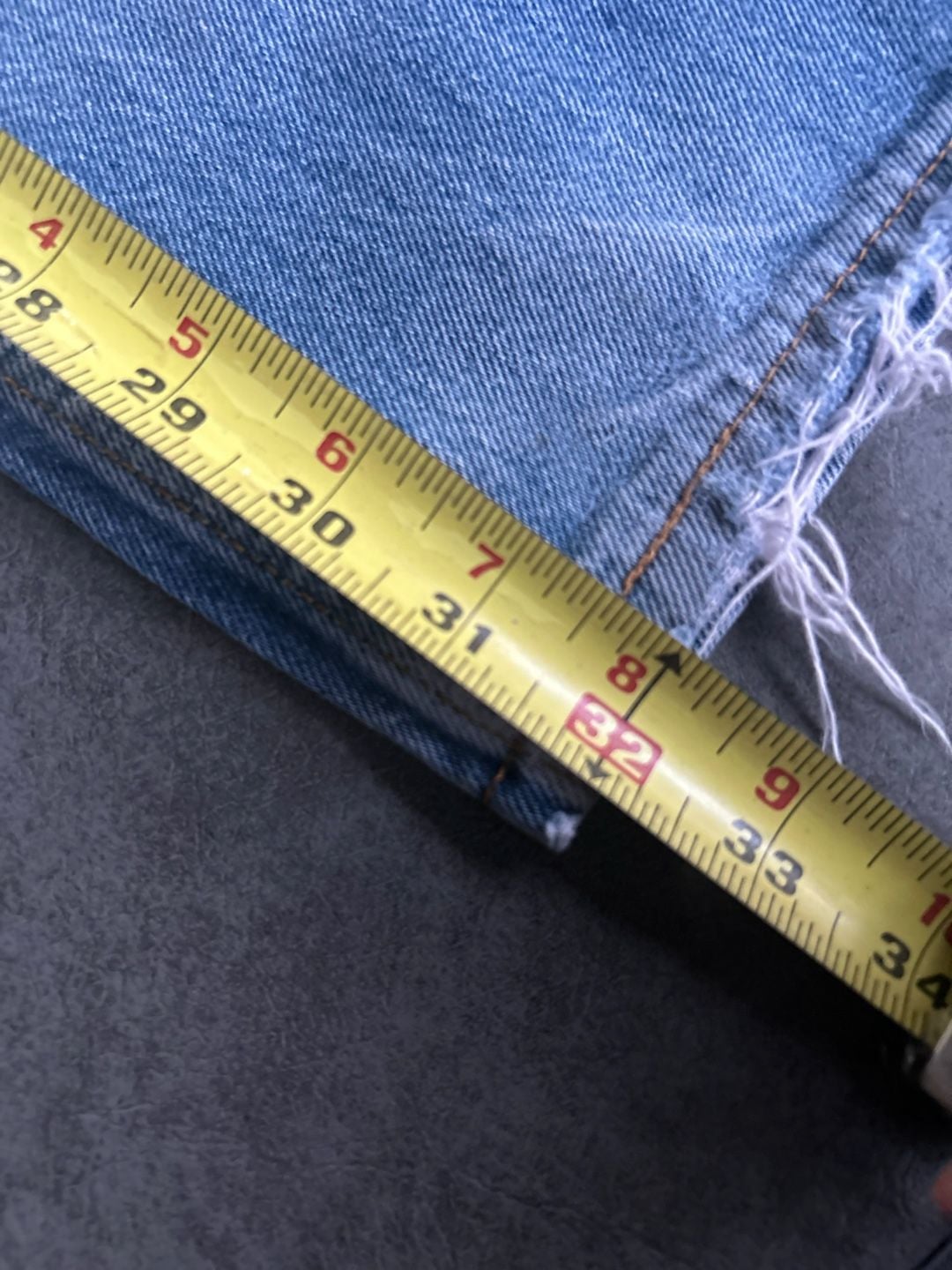 Vintage Levi's 501 Button Fly Jeans Y2K 6