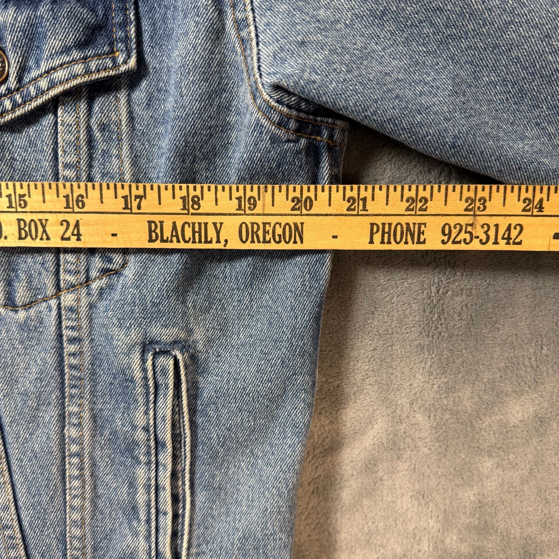 • Vintage 90s Planet Hollywood San Francisco Denim Jacket Small Big Logo Back 9