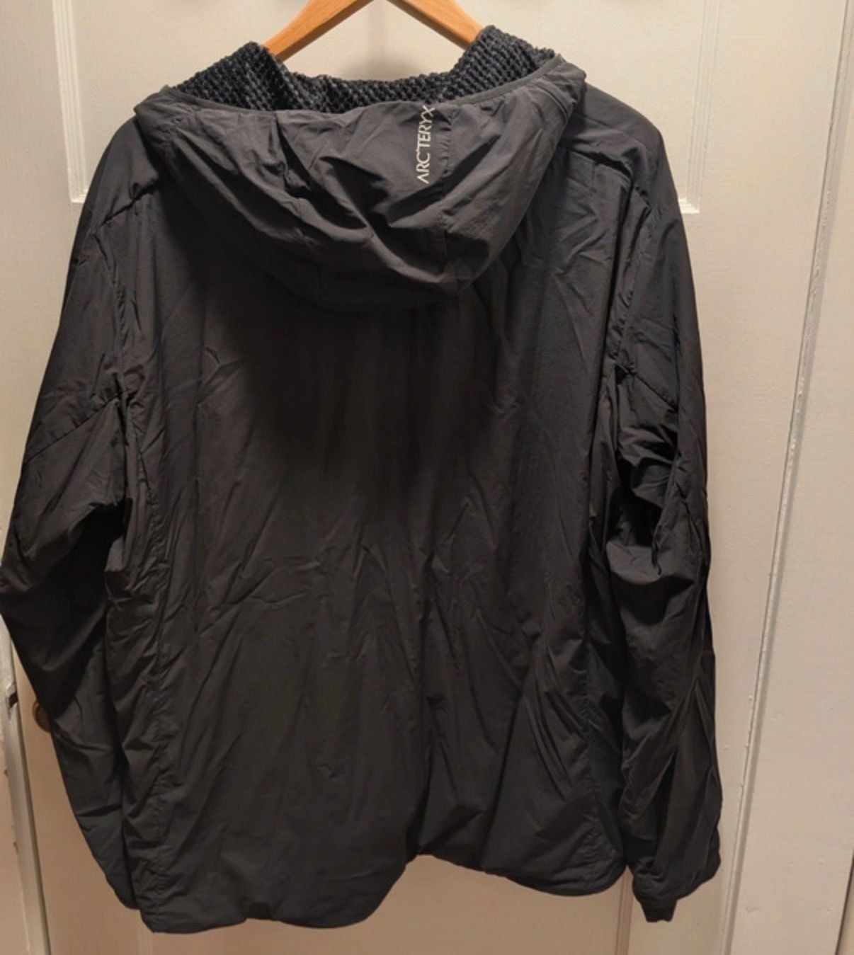 Arc'teryx Proton Lightweight Hoody Mens Size XL Black Jacket 2024 Release 3