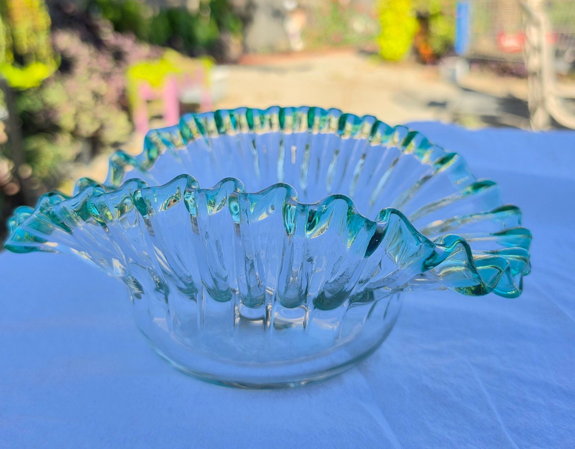Vintage Art Glass Ruffled Edge Clear And Green Bowl 7