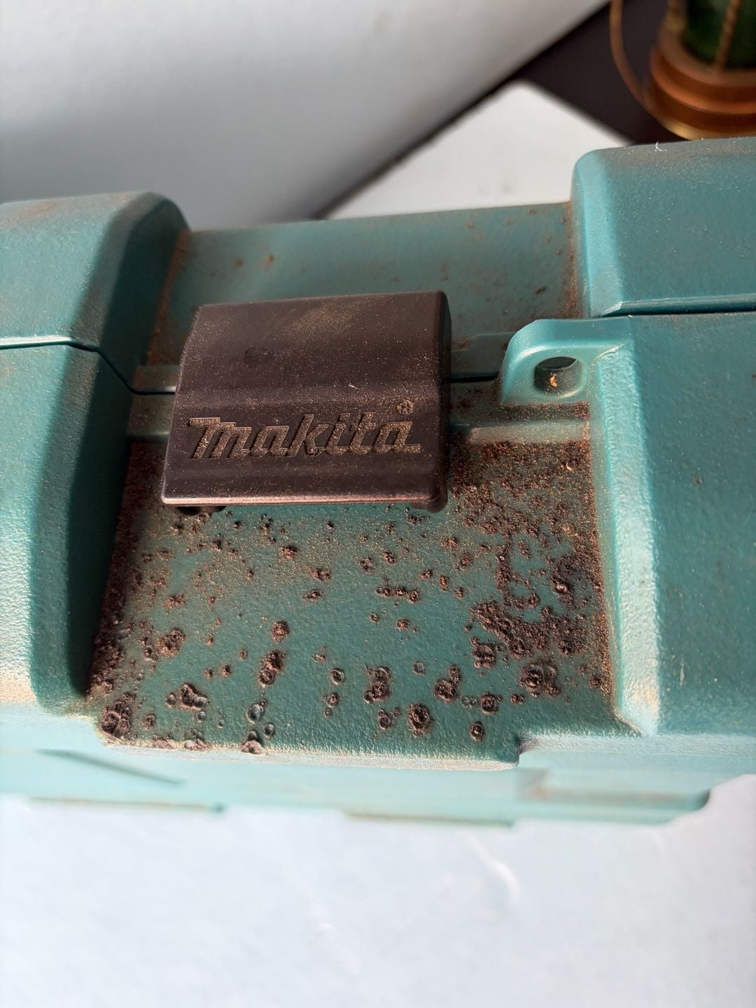 Makita JR3050T Reciprocasting Saw -  With Case And several Blades excellent cond 12