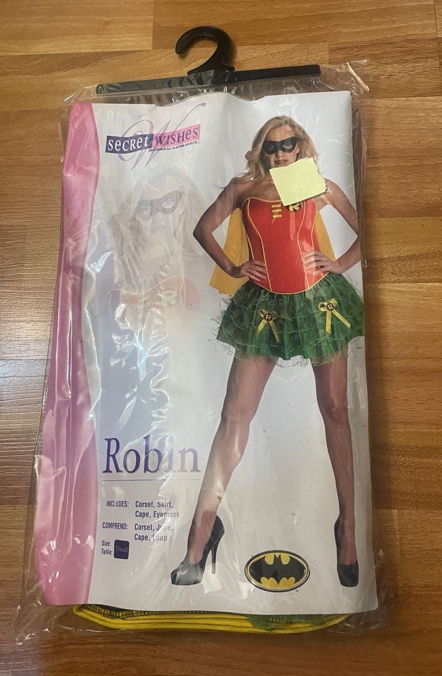 Secret Wishes Robin Costume Size X-Small DC Comics Batman 2