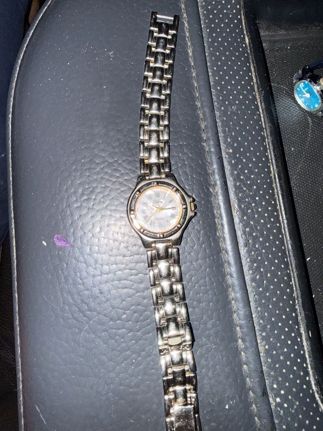 Vivani Quartz Watch Mother of Pearl Dial Silver Tone Metal Link Band 2