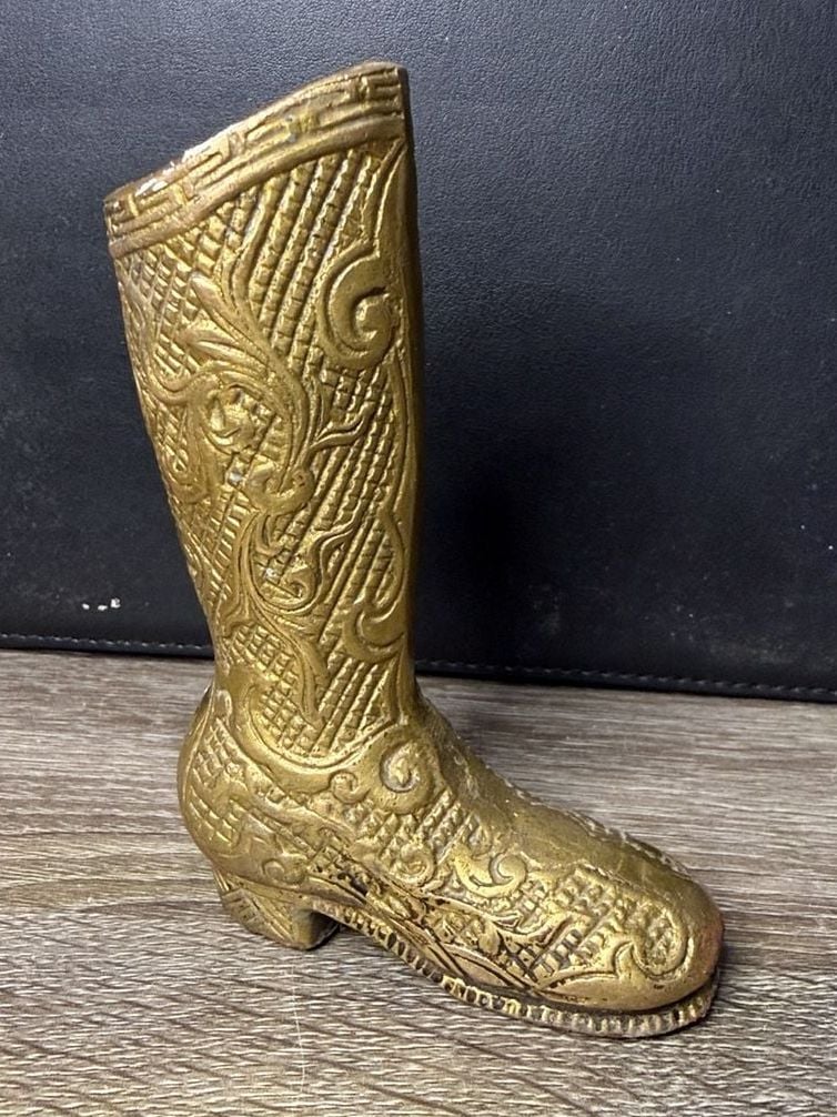 Vintage Ornate Brass Boot Match Holder 1