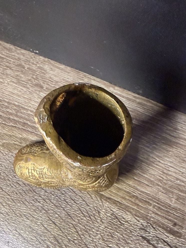Vintage Ornate Brass Boot Match Holder 3