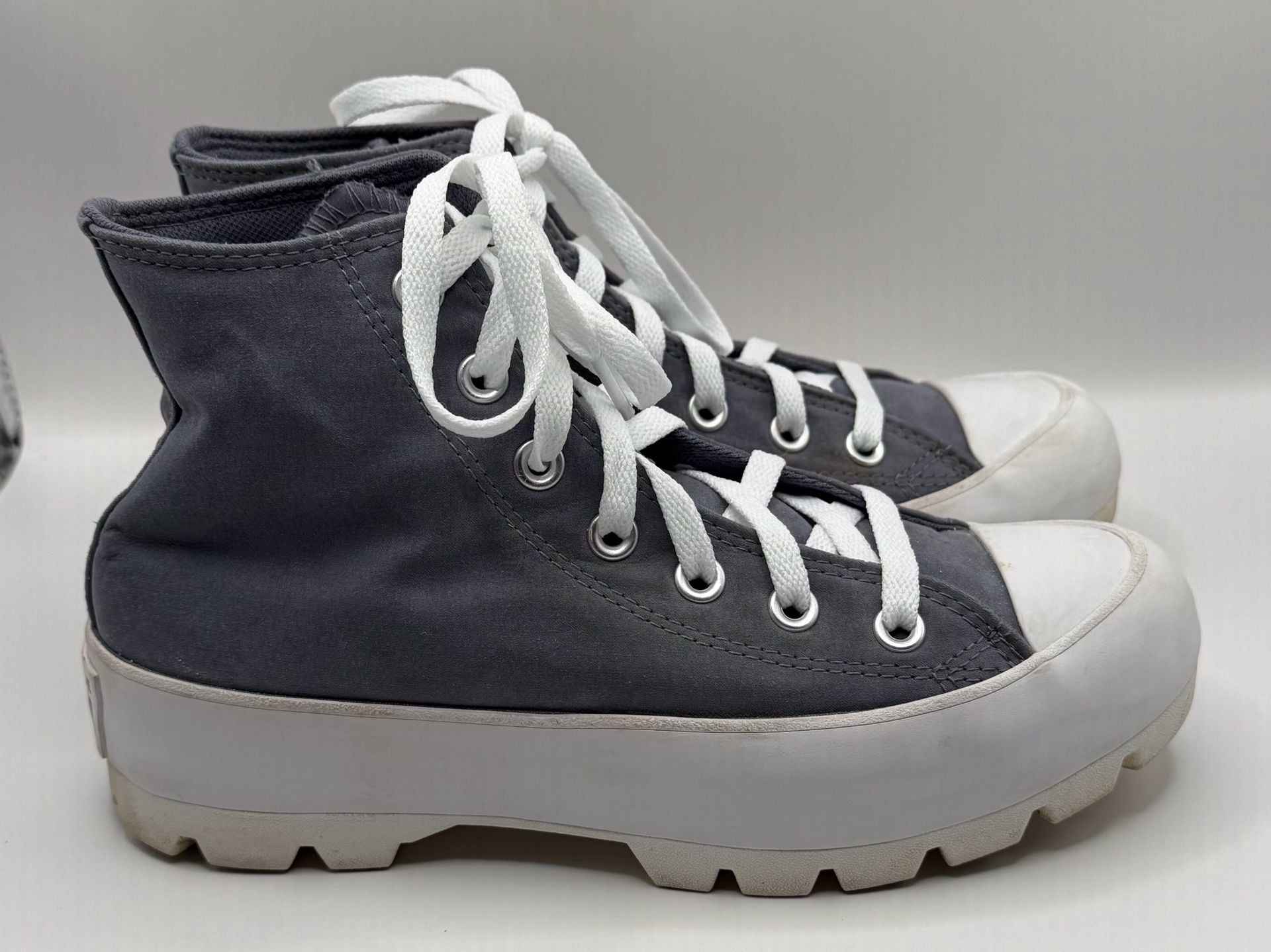 Converse Chuck Taylor All Star Lugged Size 7 Gray High Top Sneakers 3