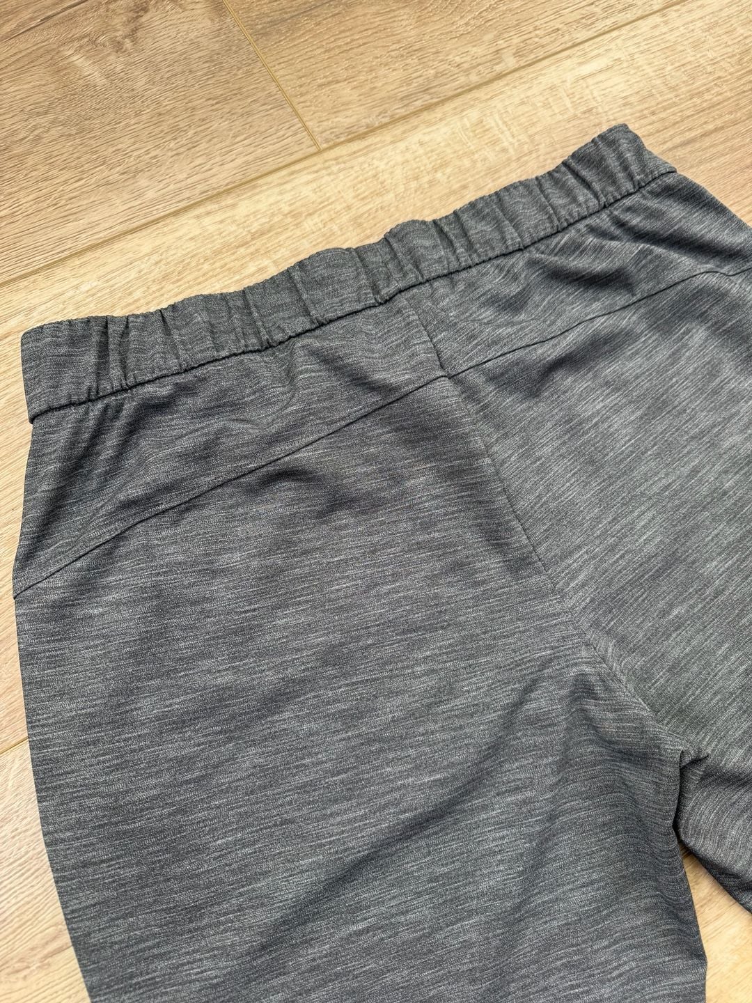 Lululemon Women’s Heathered Gray Drawstring Stretch Pants Size 10 11
