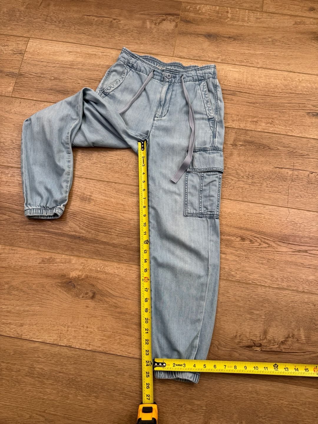 American Eagle Women’s Cargo Jogger Jeans Light Wash Denim 00 Short 8