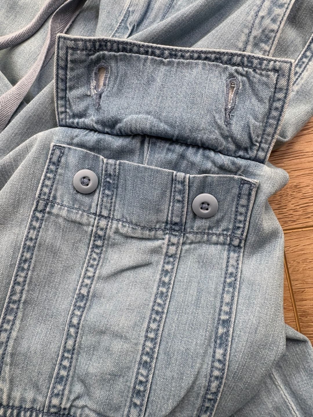 American Eagle Women’s Cargo Jogger Jeans Light Wash Denim 00 Short 9