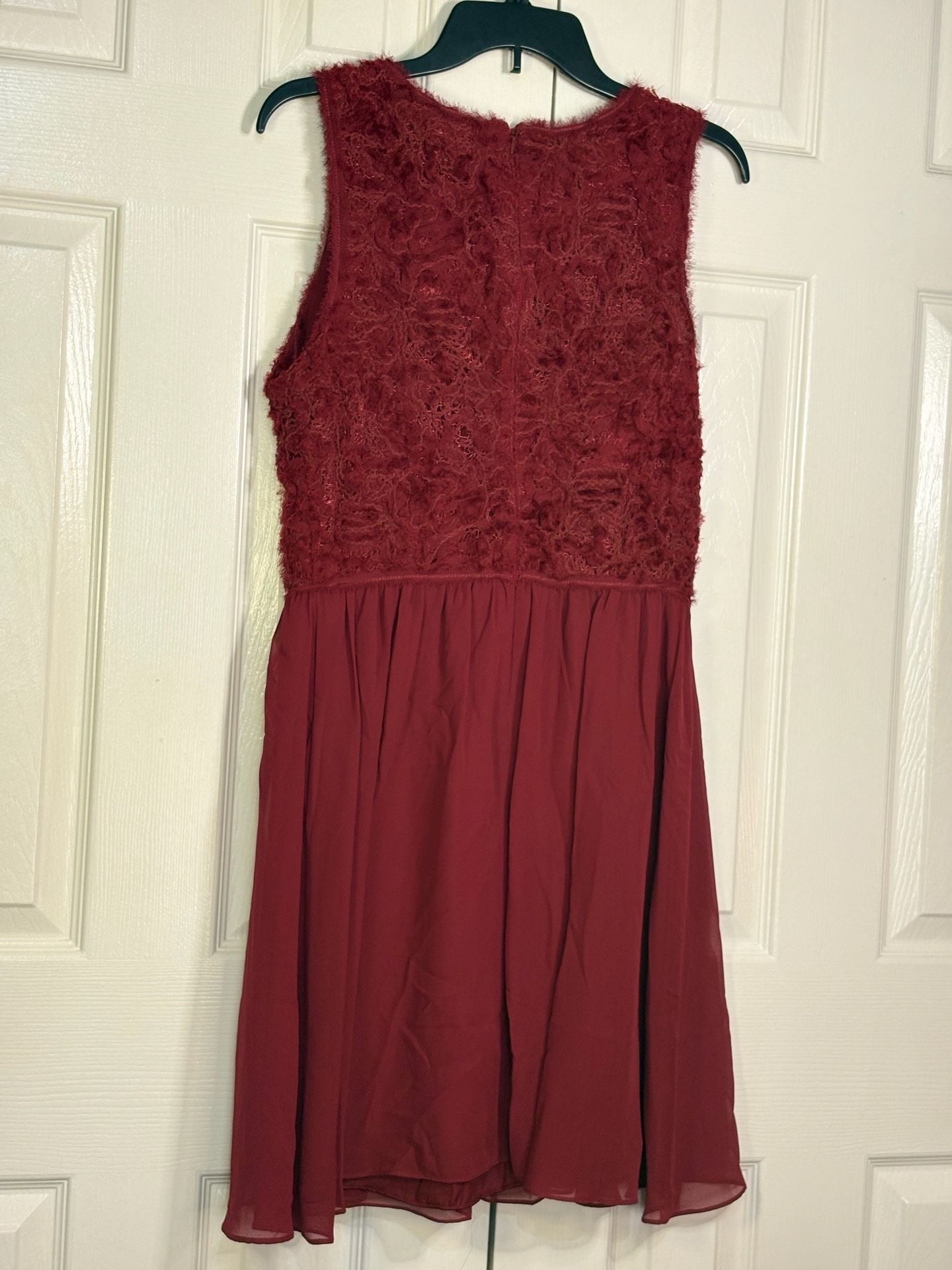 M.S.P. Dress Size 8 Burgundy Textured Bodice Chiffon Skirt Sleeveless 7
