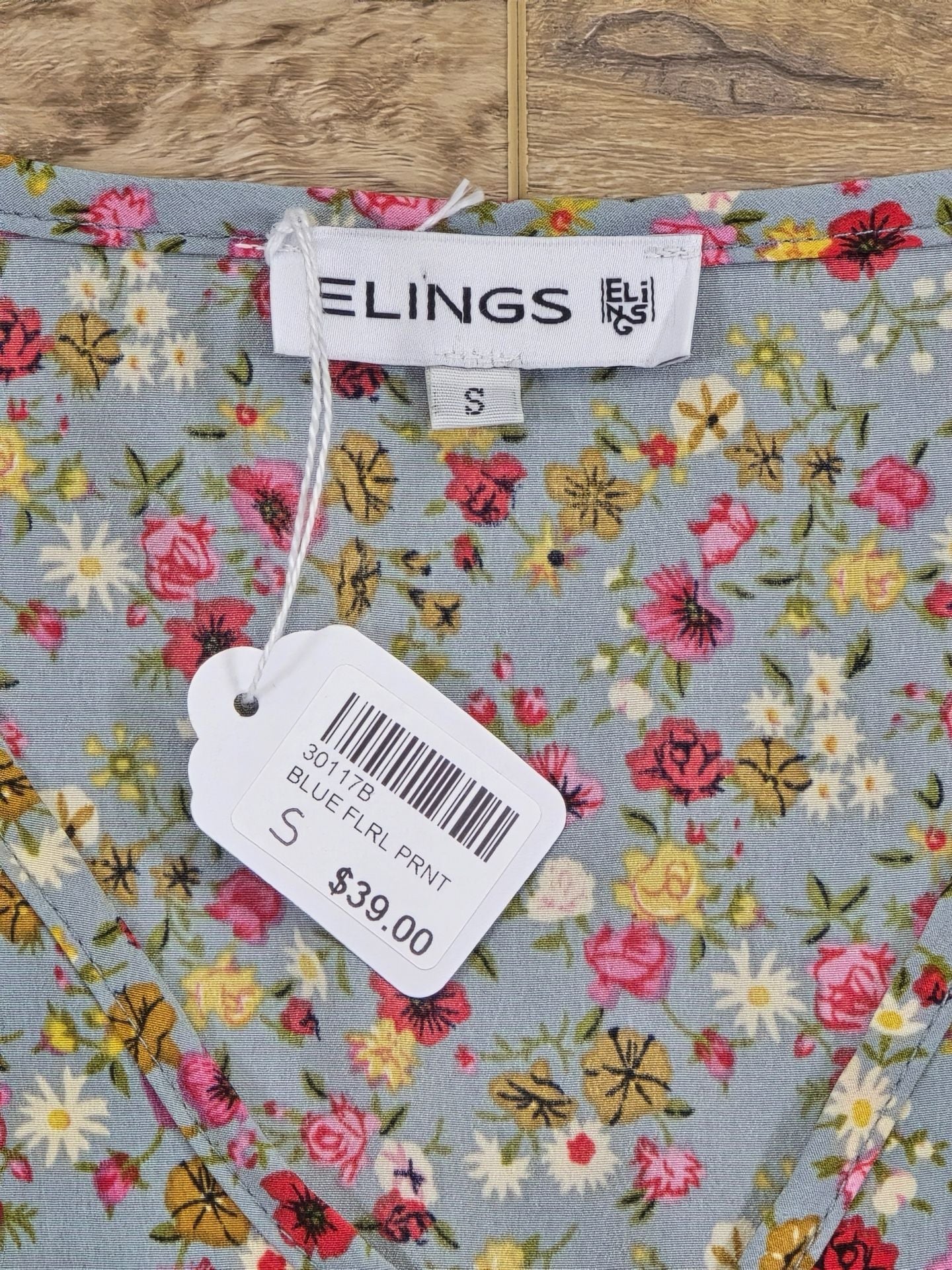 ELINGS Floral Maxi Dress Blue Tiered Flutter Sleeve V Neck Size S NWT 8