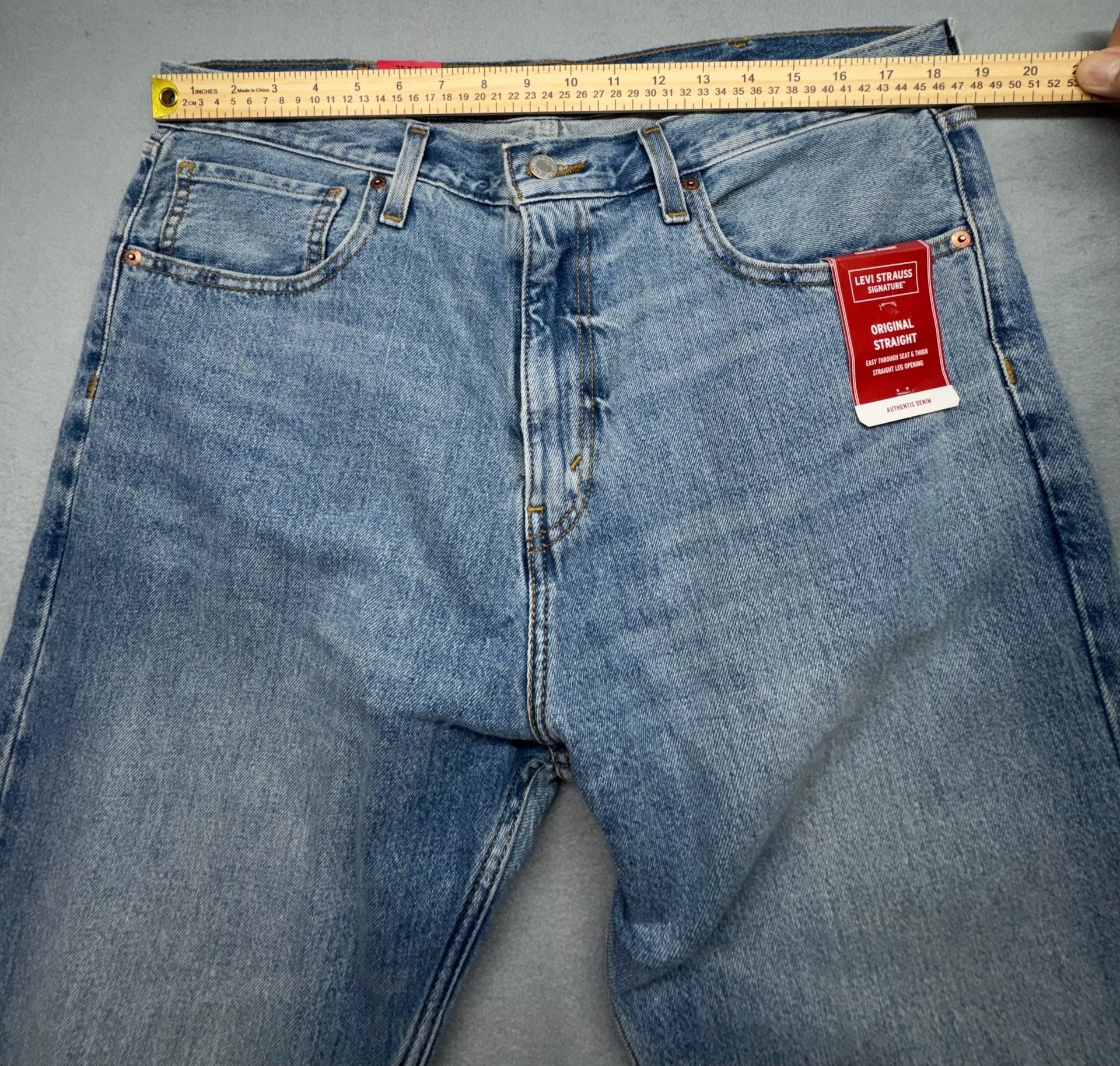 Levi Strauss Signature Original Straight Jeans 38x32 Light Wash 7