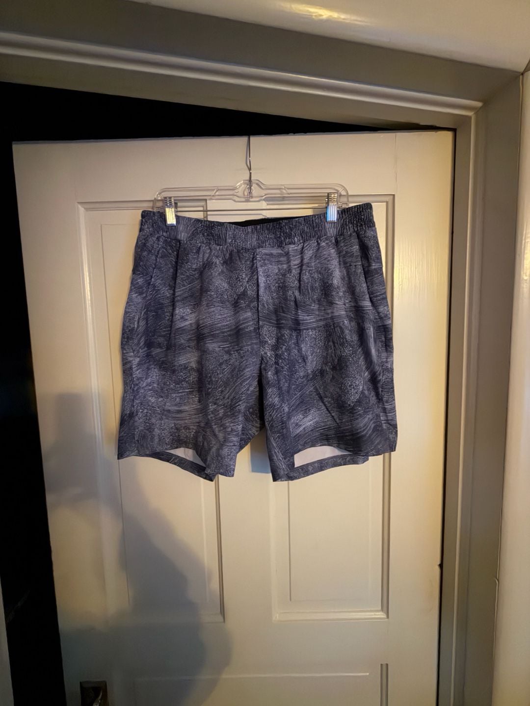 Lululemon Metal Vent Tech Shorts Size 32 Grey Patterned Athletic 2