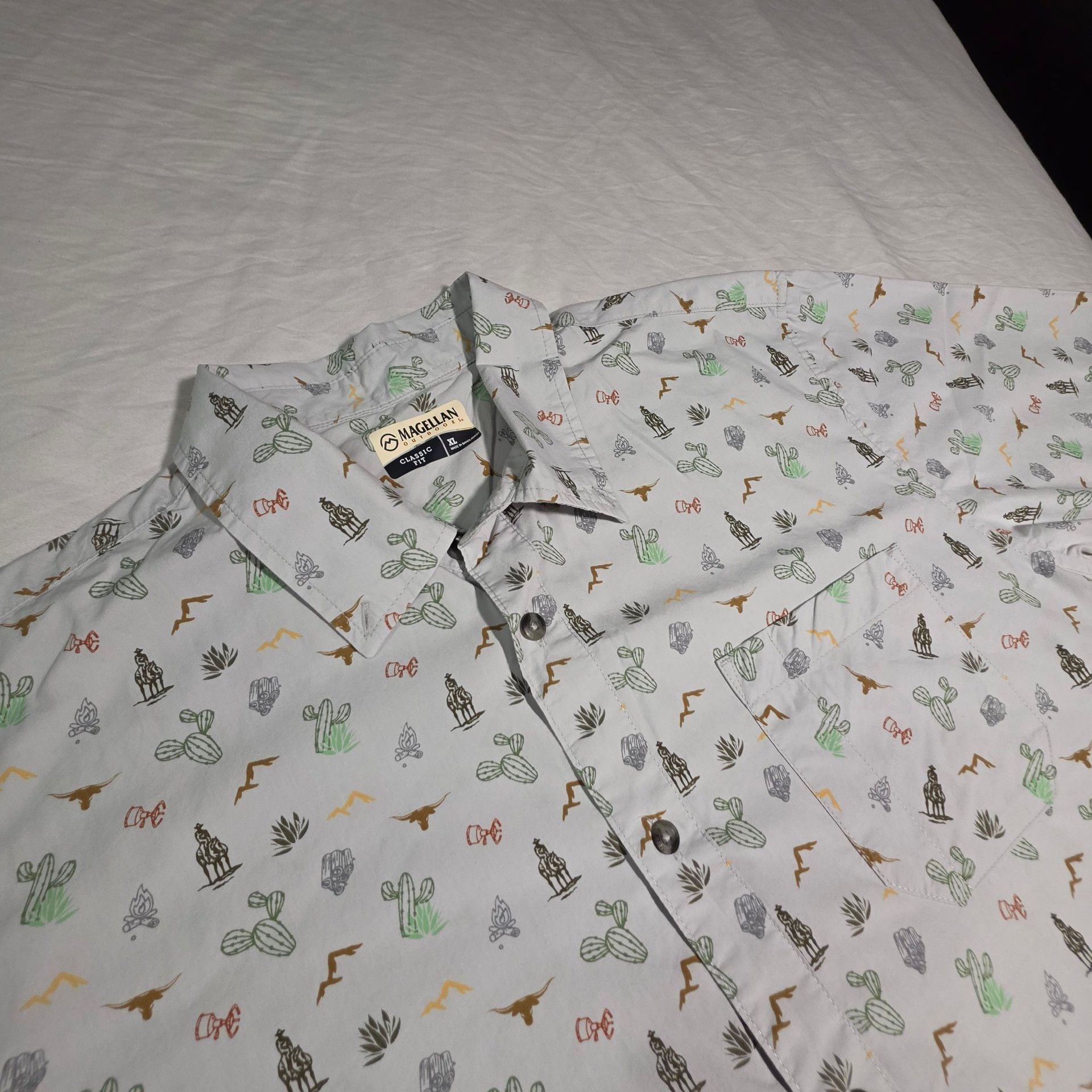 Magellan Outdoors Classic Fit Short Sleeve Shirt XL Cactus Print 2