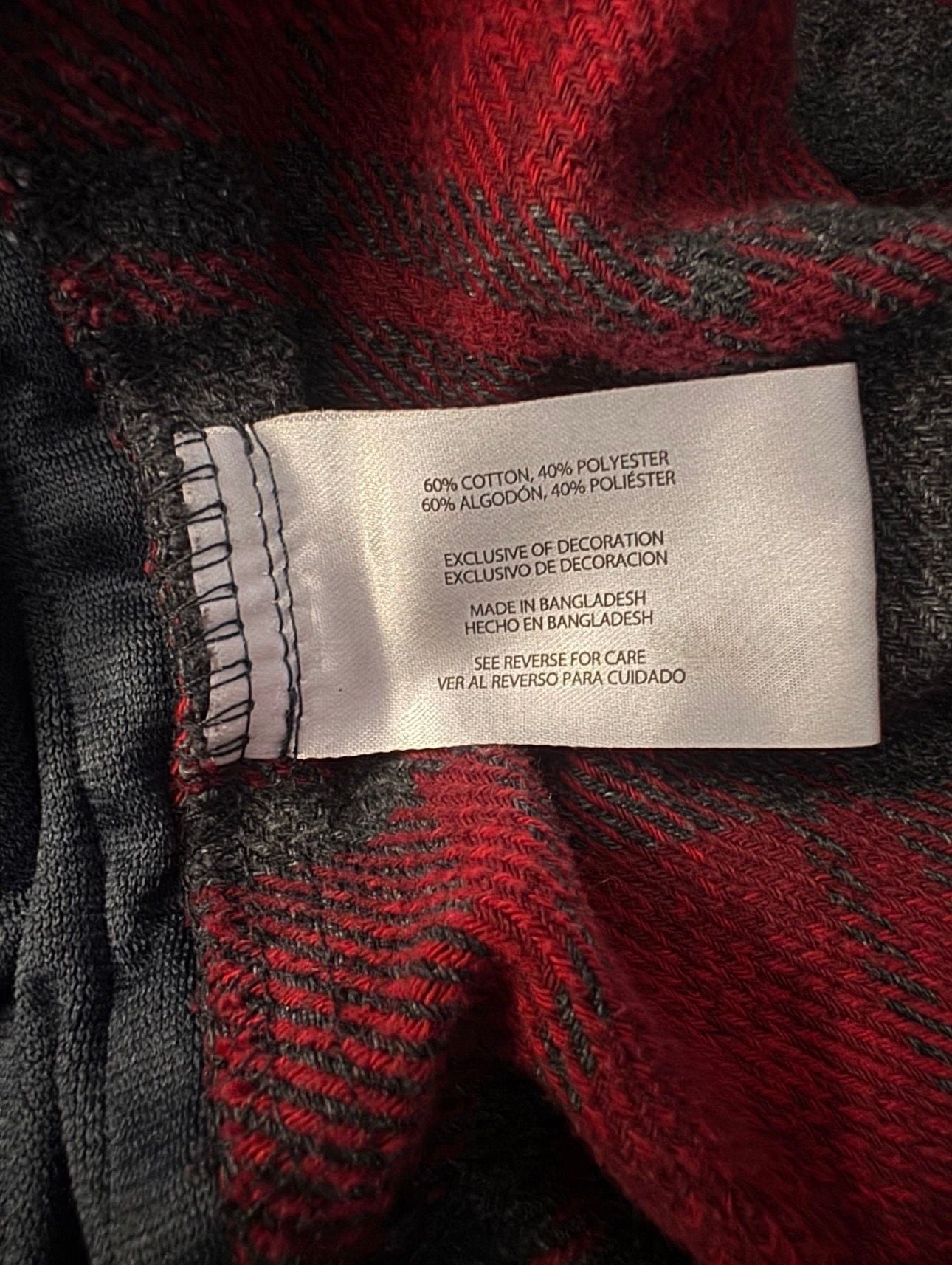 Orvis Men's XL Heavyweight Flannel Shirt
Red and Dark Plaid Button Front 6