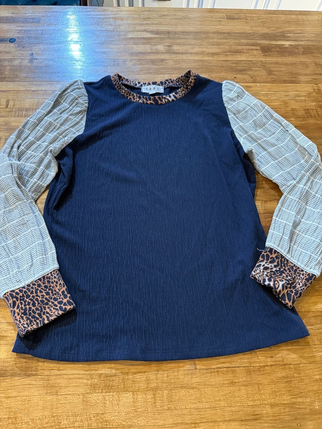 THML Long Sleeve Top Size M Blue Striped Leopard Print(b1) 3
