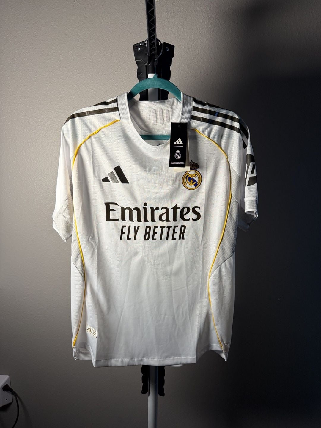 Adidas Real Madrid Vini Jr. 7 Jersey Size L White 2