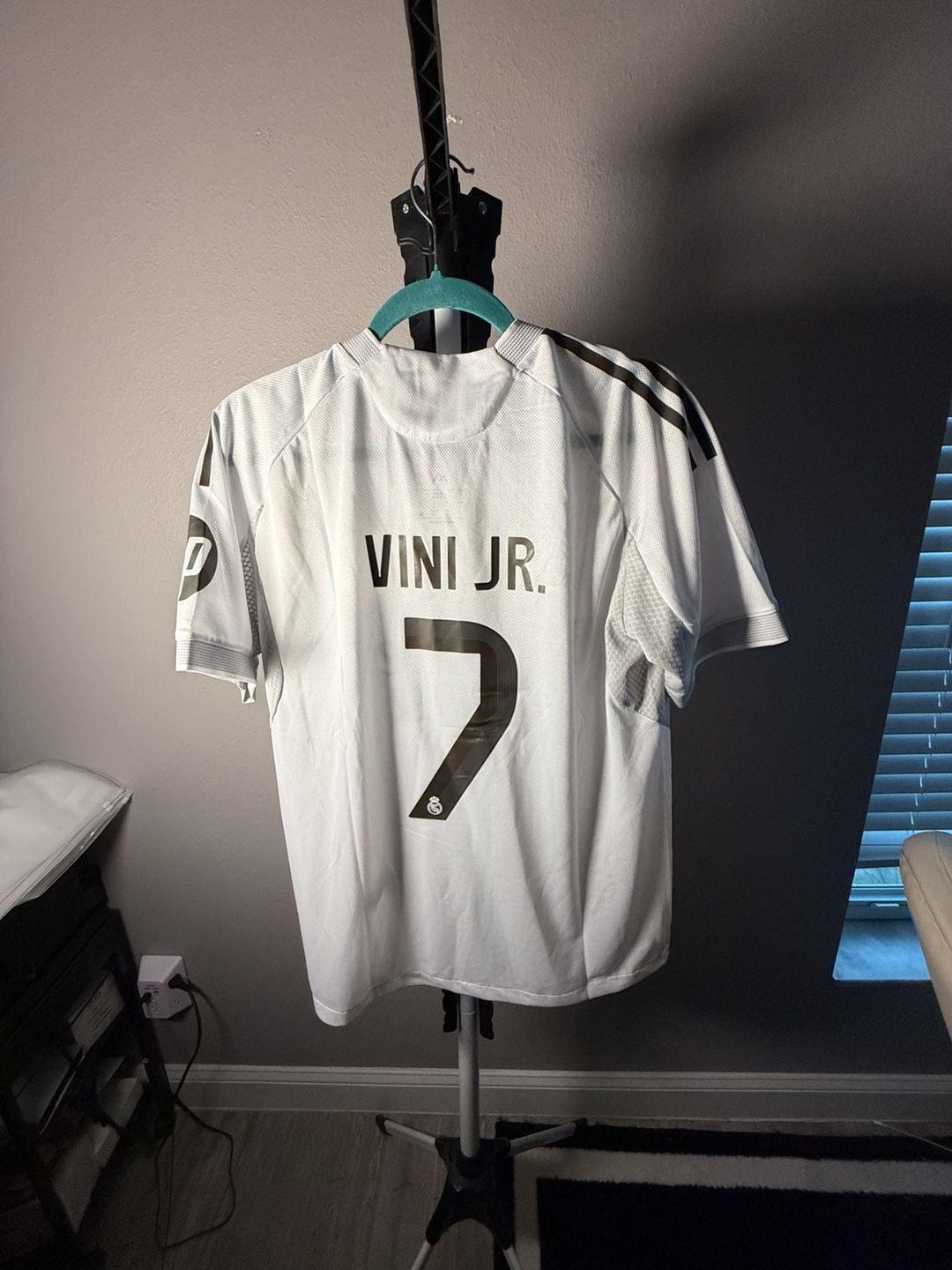 Adidas Real Madrid Vini Jr. 7 Jersey Size L White 8