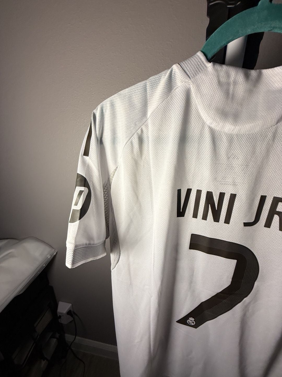 Adidas Real Madrid Vini Jr. 7 Jersey Size L White 9