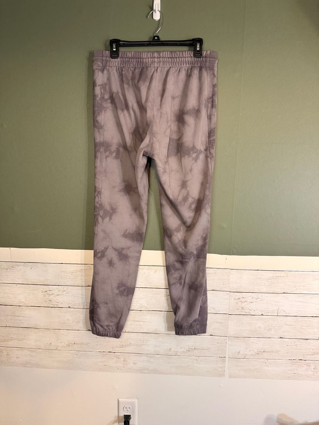 Aritzia TNA Sweatpants Size M Purple Tie Dye Joggers 3
