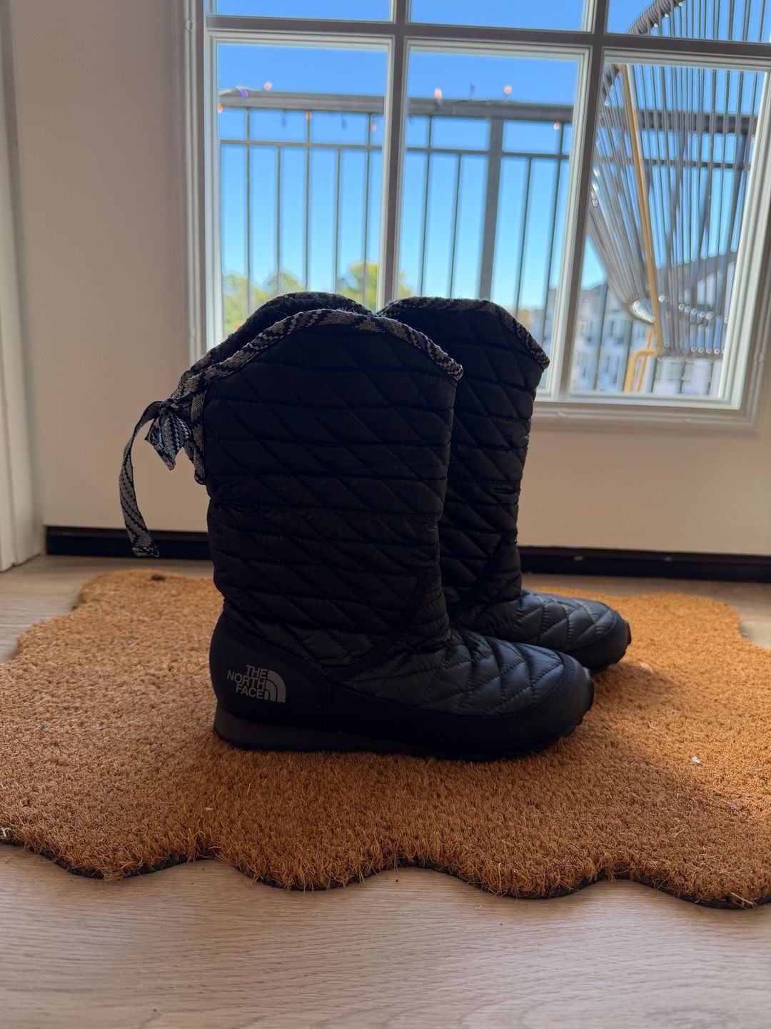 The North Face Nuptse Puffer Boots Black 6
