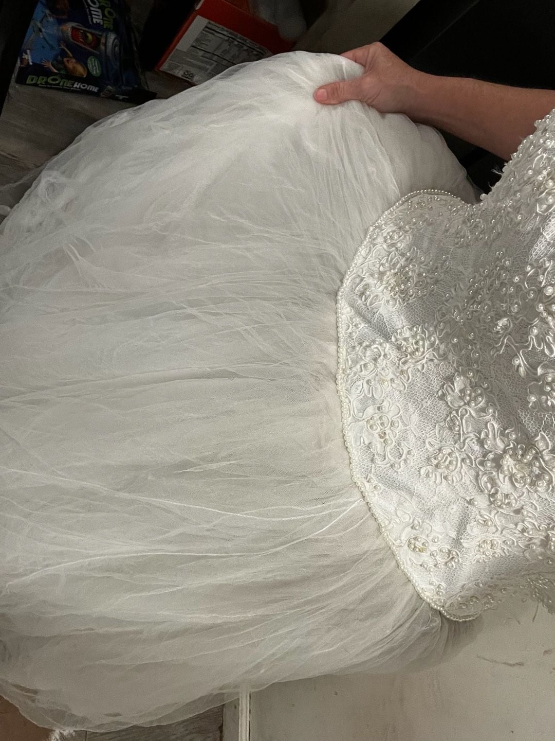 Y2K  Beaded Lace Wedding Dress Ball Gown White Tulle Bridal 11