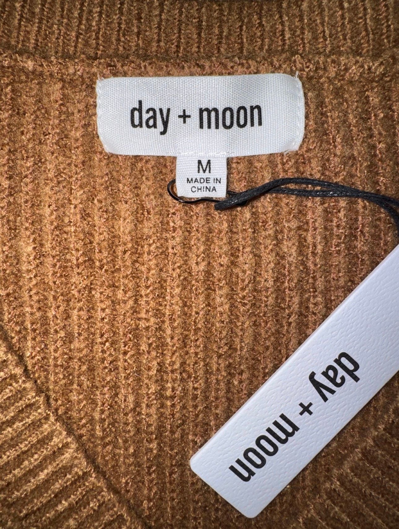 Day + Moon Sweater Vest Size M Brown Ribbed V-Neck 3