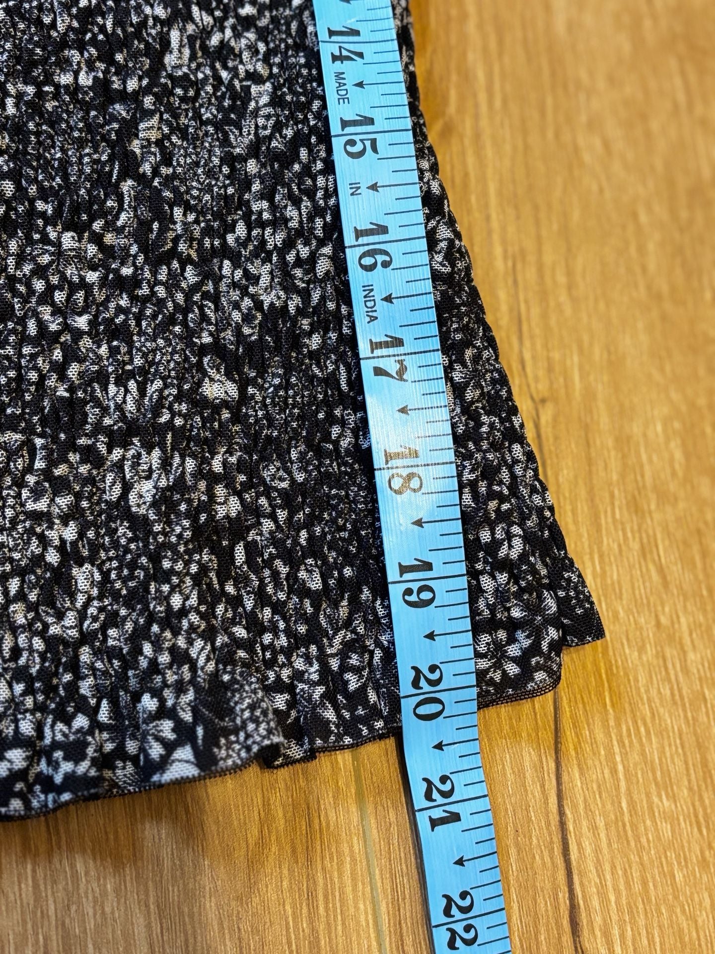By Anthropologie Floral Smocked Puff Sleeve Top Size M 7