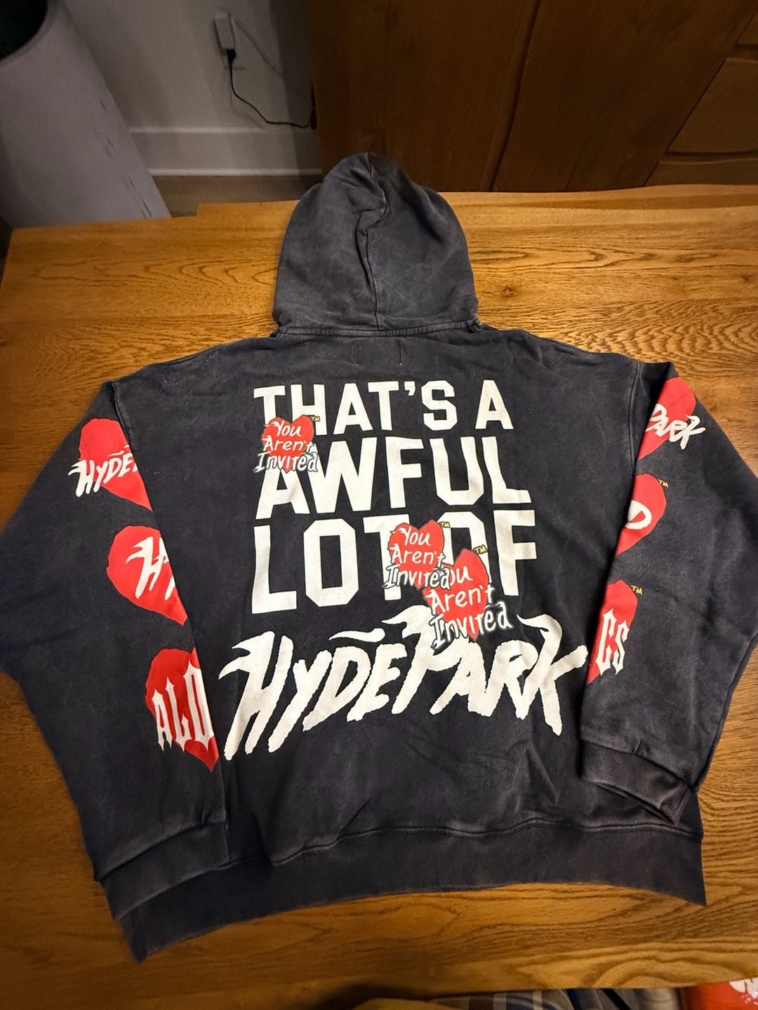 *SOLD OUT* ALOCS x Hyde Park You Aren't Invited Hoodie Black size L 3