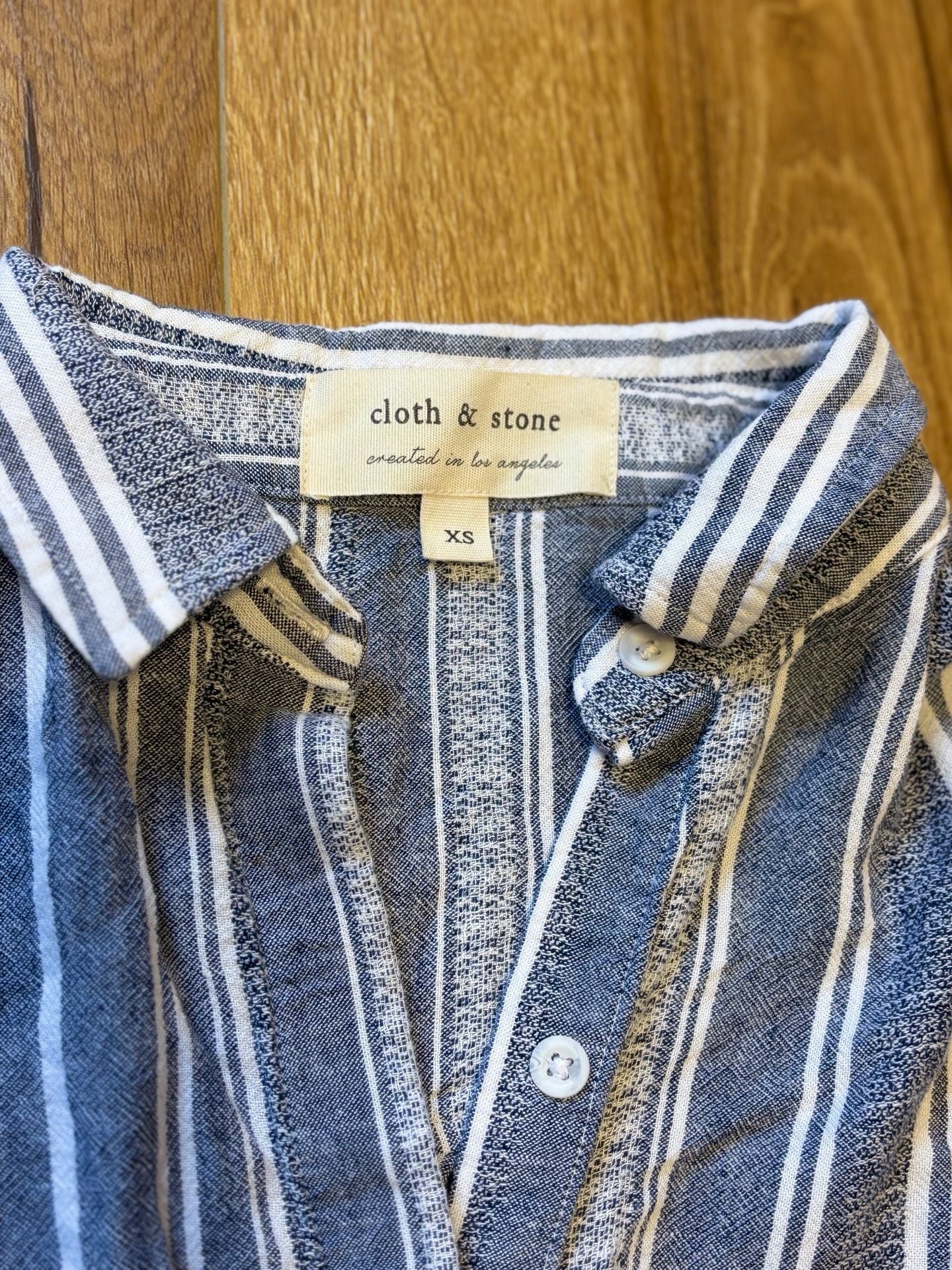 Cloth & Stone Striped Button Down Shirt Size XS Blue White 3