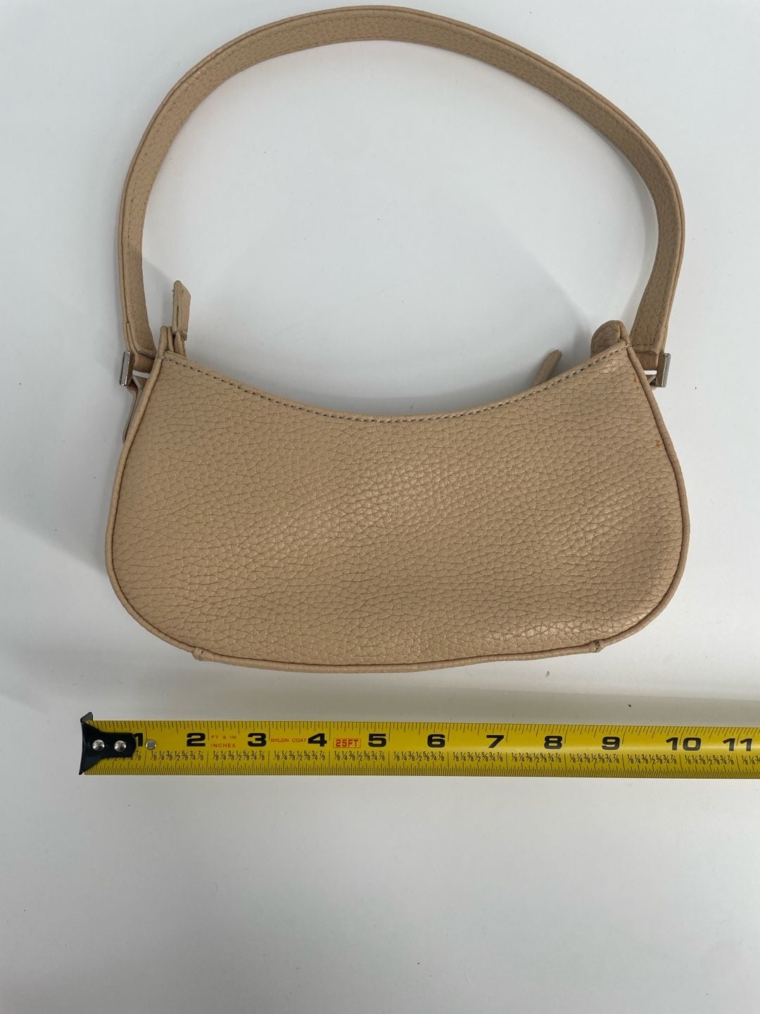 Liz Claiborne Accessories Beige Pebbled Leather Shoulder Bag 9