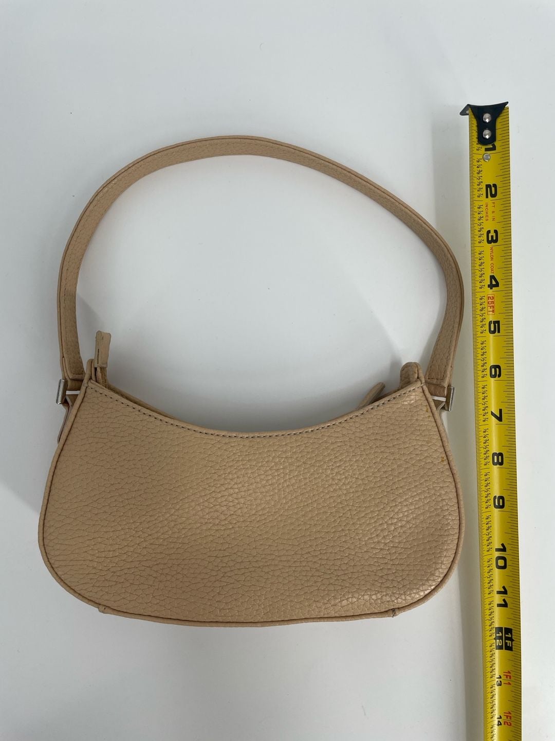 Liz Claiborne Accessories Beige Pebbled Leather Shoulder Bag 10