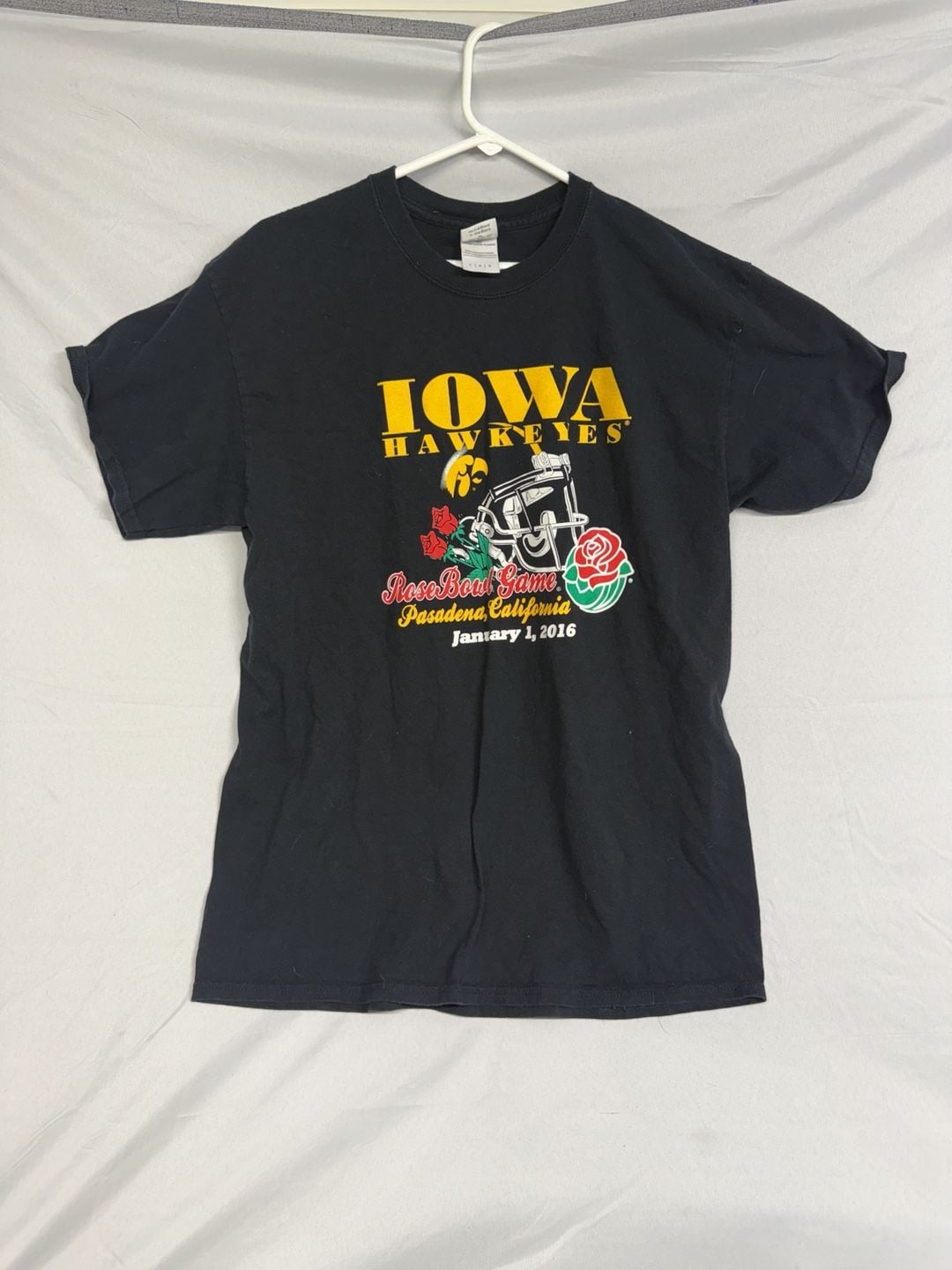 Gildan Iowa Hawkeyes Rose Bowl 2016 T-Shirt Size L Black Cotton 2