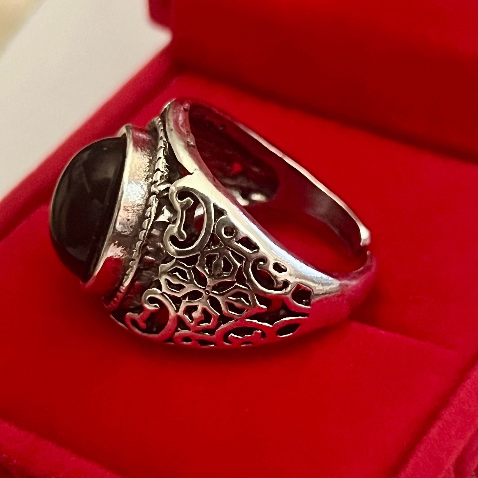 Vintage Natural Black Oval Onyx Stainless Steel
Open Ring Size 9 4