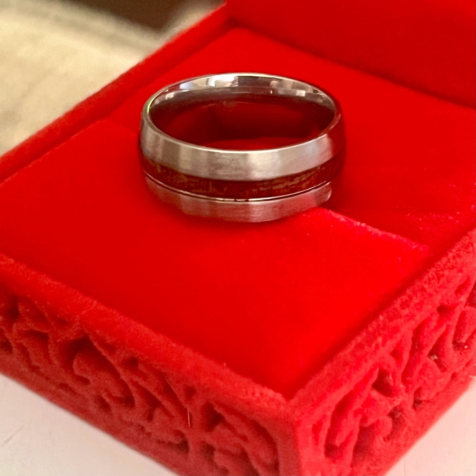Tungsten Titanium Steel Silver Ring with Koa Wood Inlay 8mm Band Size 7 4
